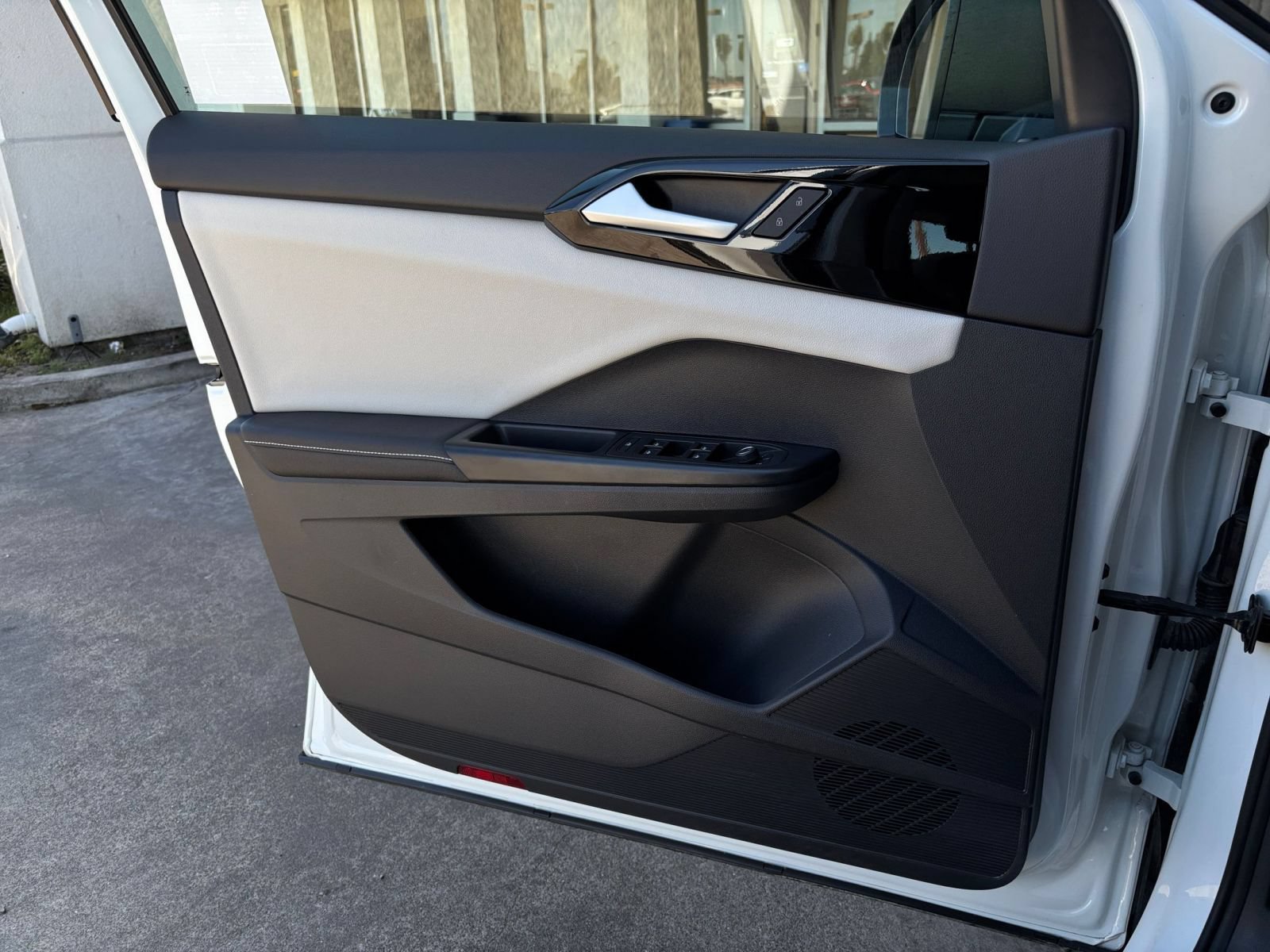 Thumbnail: 2026 Volkswagen Taos - 18