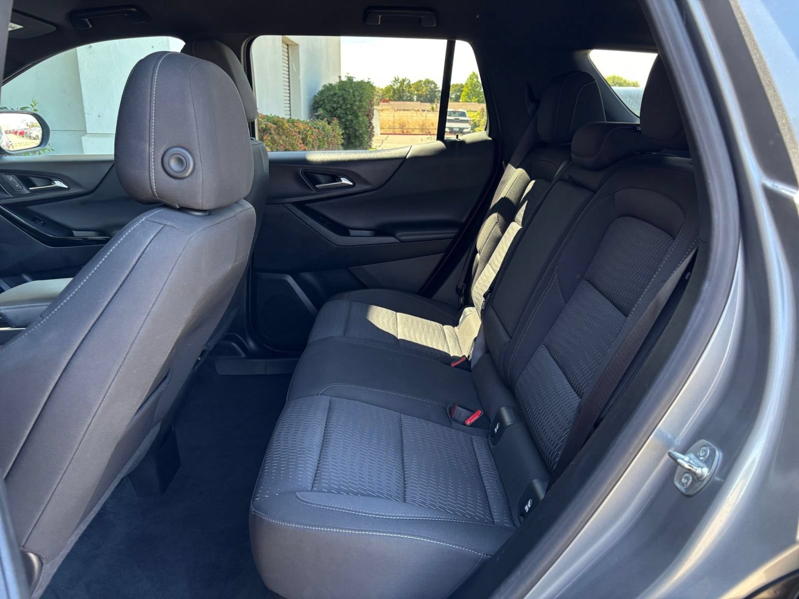 Thumbnail: 2025 Chevrolet Equinox - 25