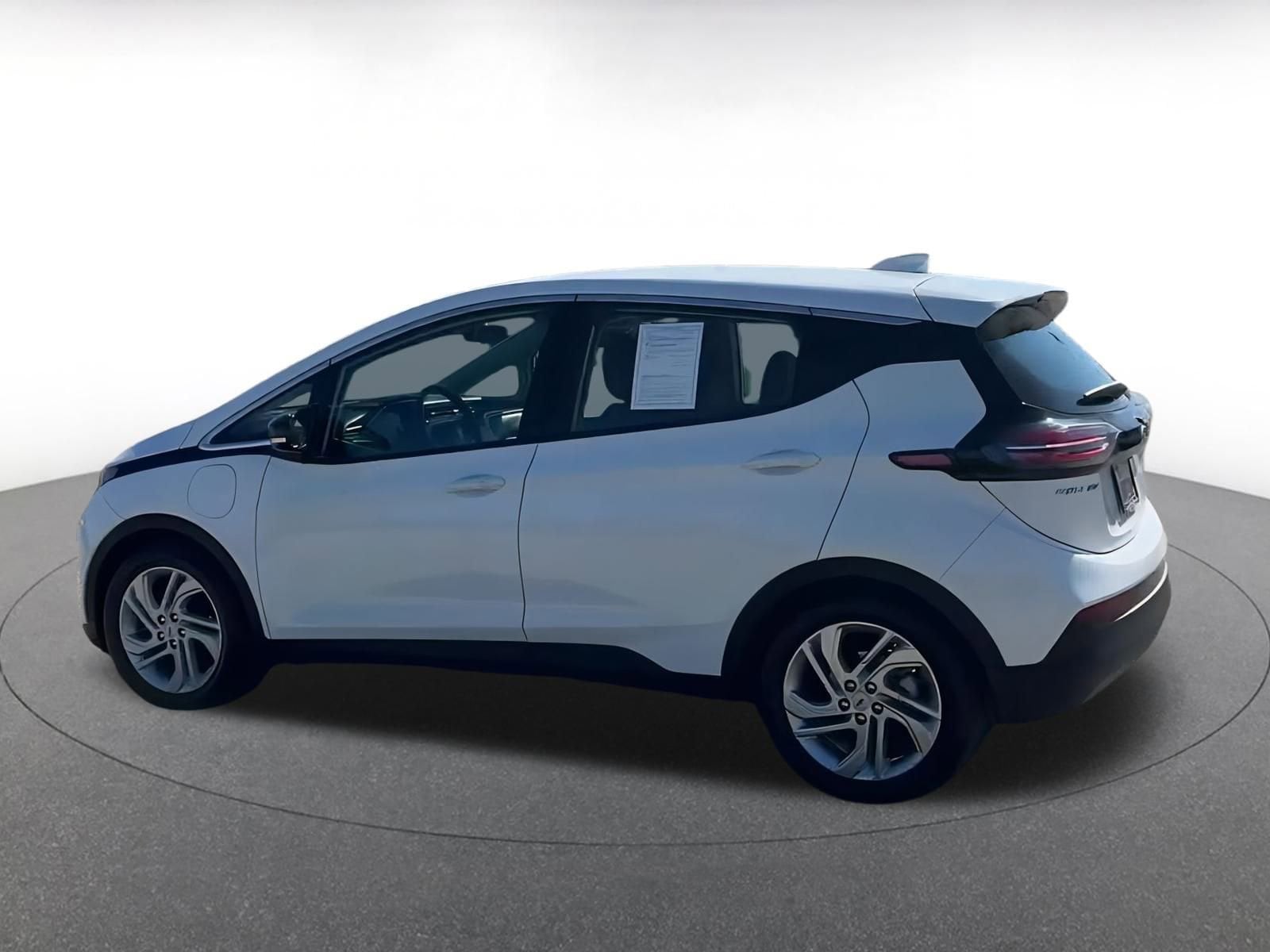 Thumbnail: 2023 Chevrolet Bolt EV - 10