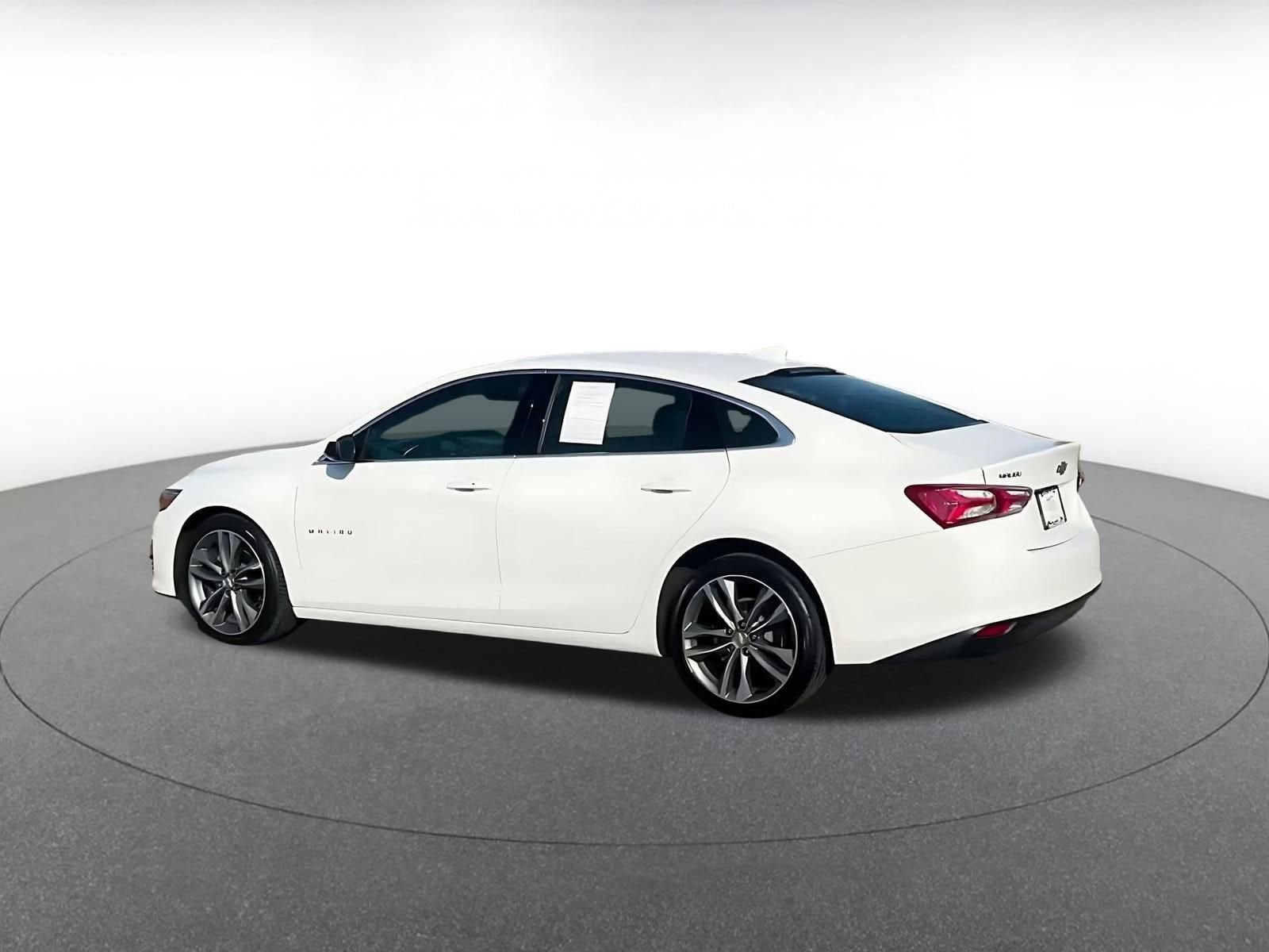 Thumbnail: 2024 Chevrolet Malibu - 10