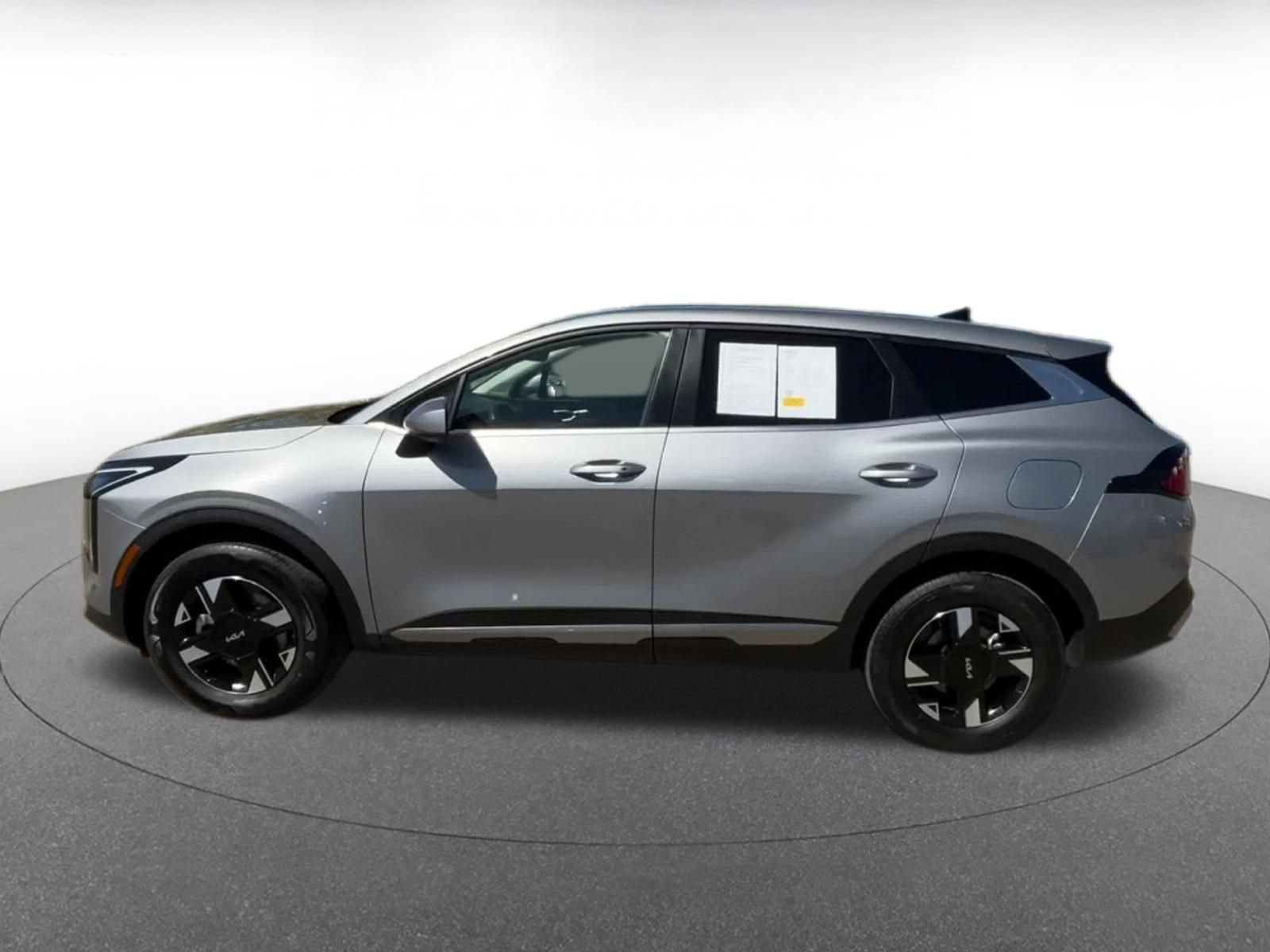 Thumbnail: 2026 Kia Sportage - 8