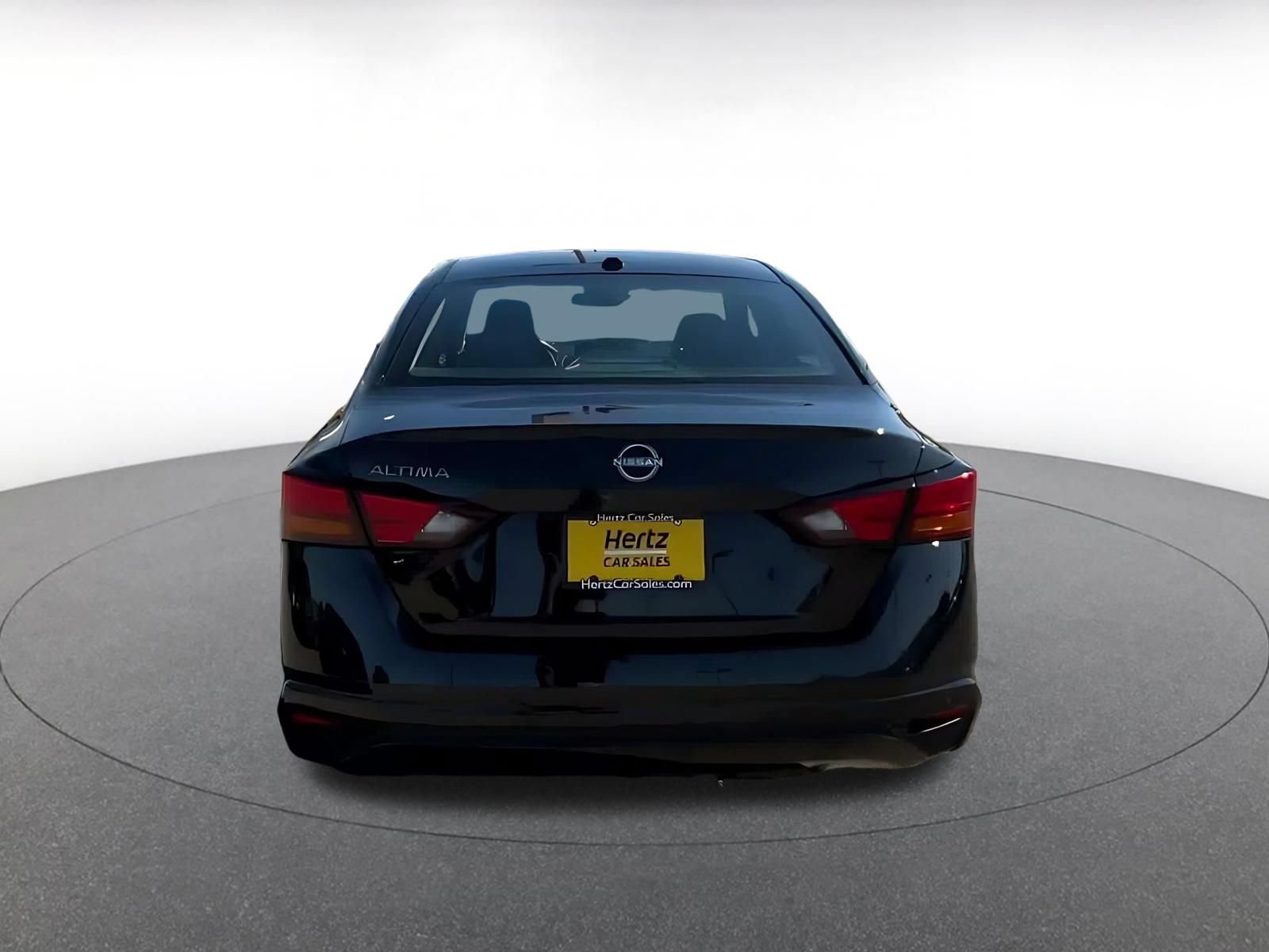 Thumbnail: 2025 Nissan Altima - 12