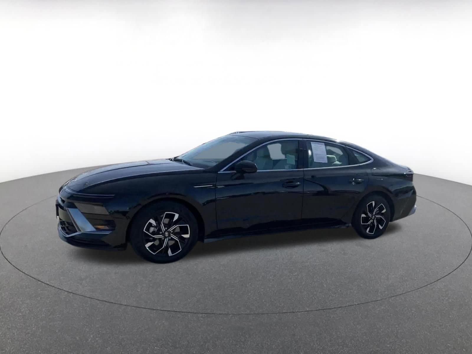 Thumbnail: 2025 Hyundai Sonata - 8