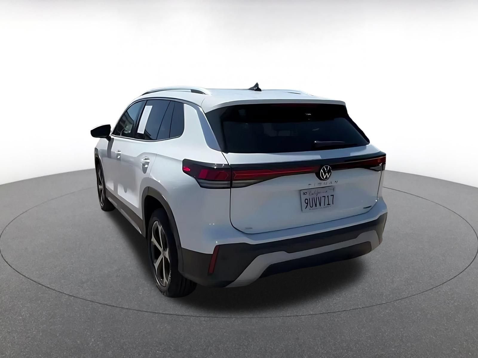 Thumbnail: 2026 Volkswagen Tiguan - 10