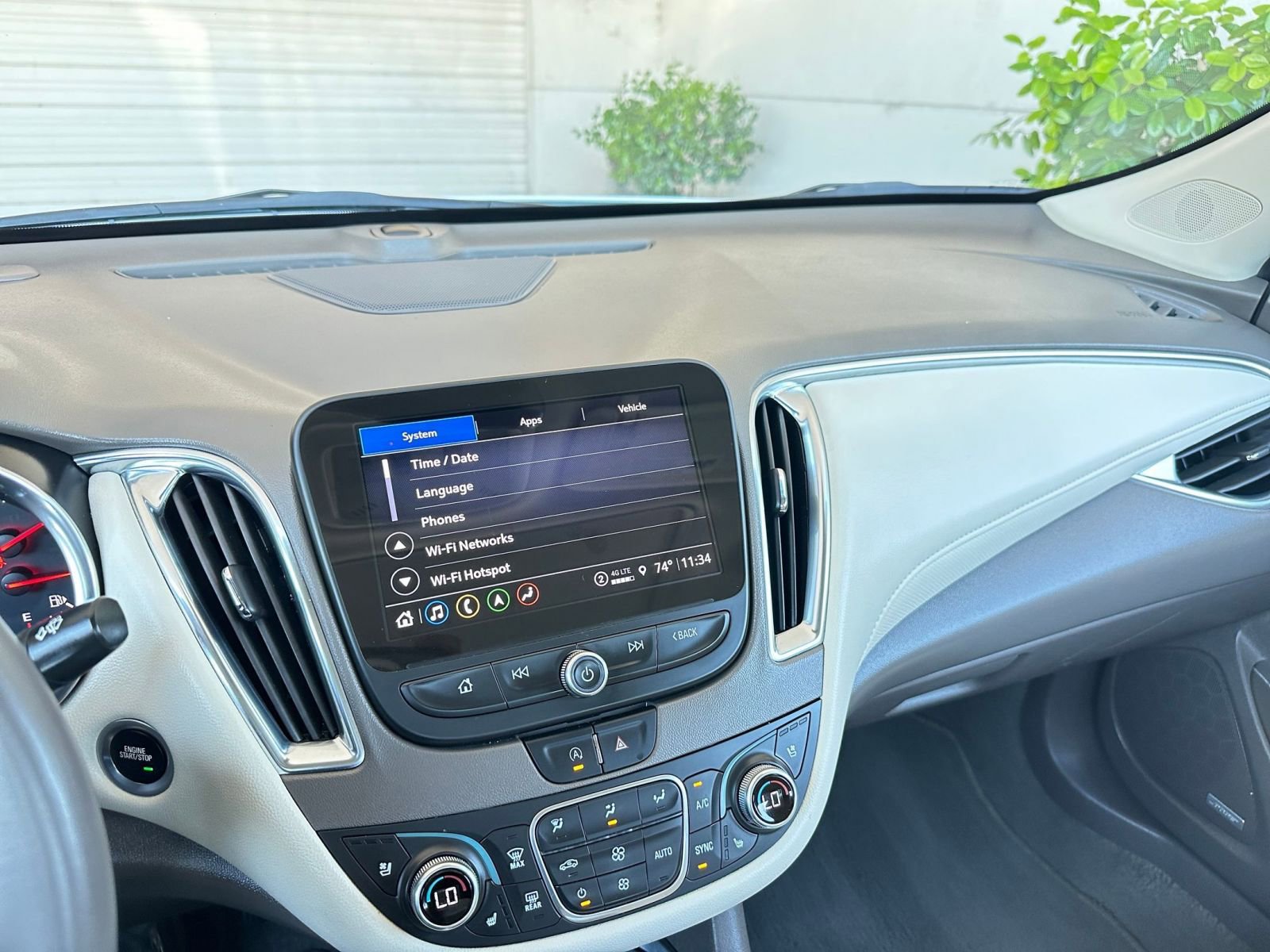 Thumbnail: 2024 Chevrolet Malibu - 21