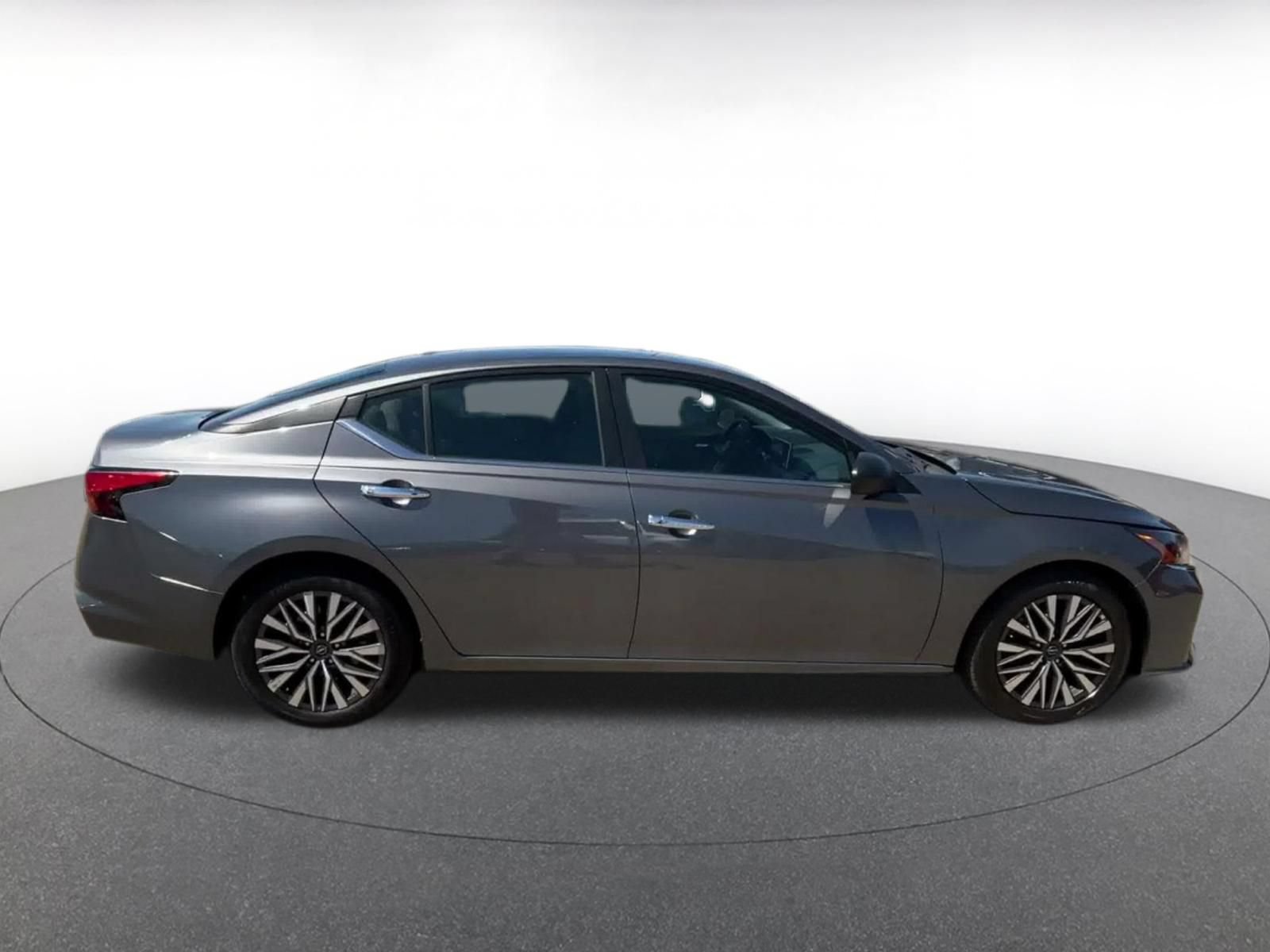 Thumbnail: 2025 Nissan Altima - 13