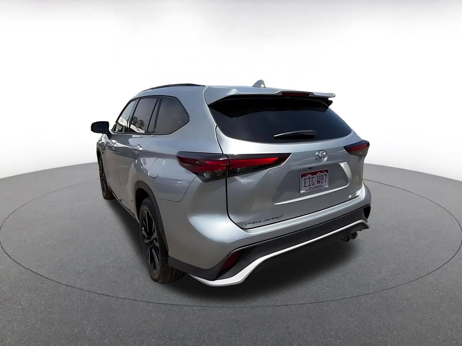 Thumbnail: 2025 Toyota Highlander - 11