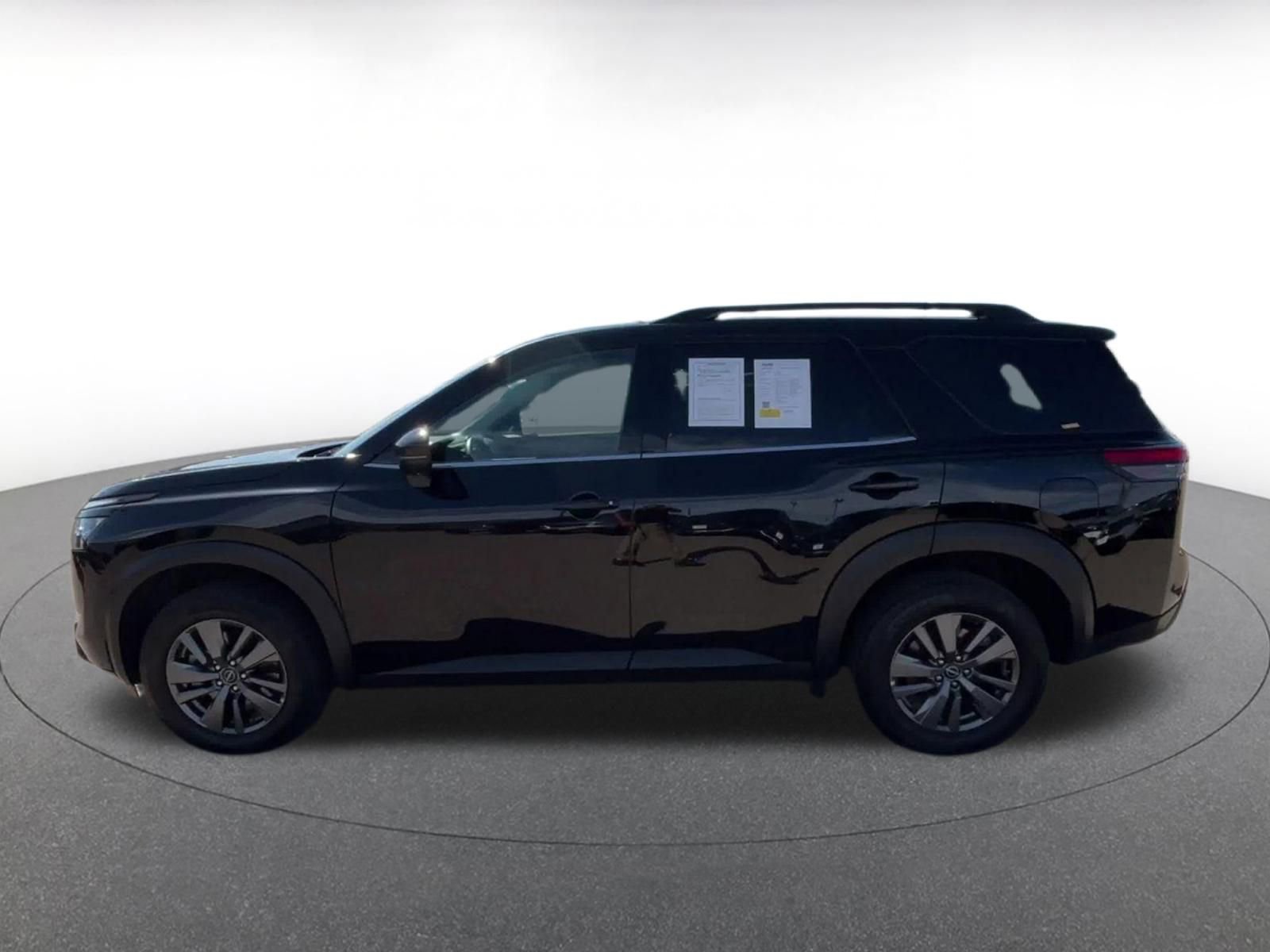 Thumbnail: 2025 Nissan Pathfinder - 9