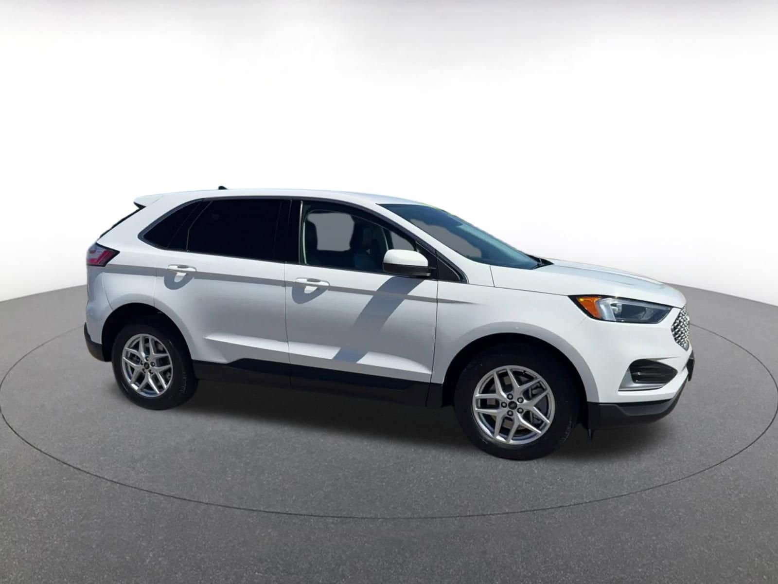Thumbnail: 2024 Ford Edge - 2
