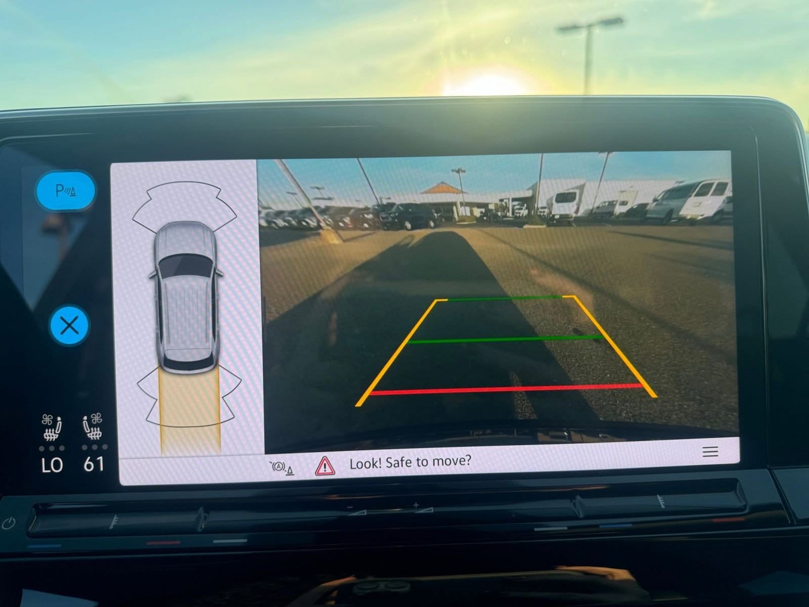 Thumbnail: 2025 Volkswagen Atlas - 17