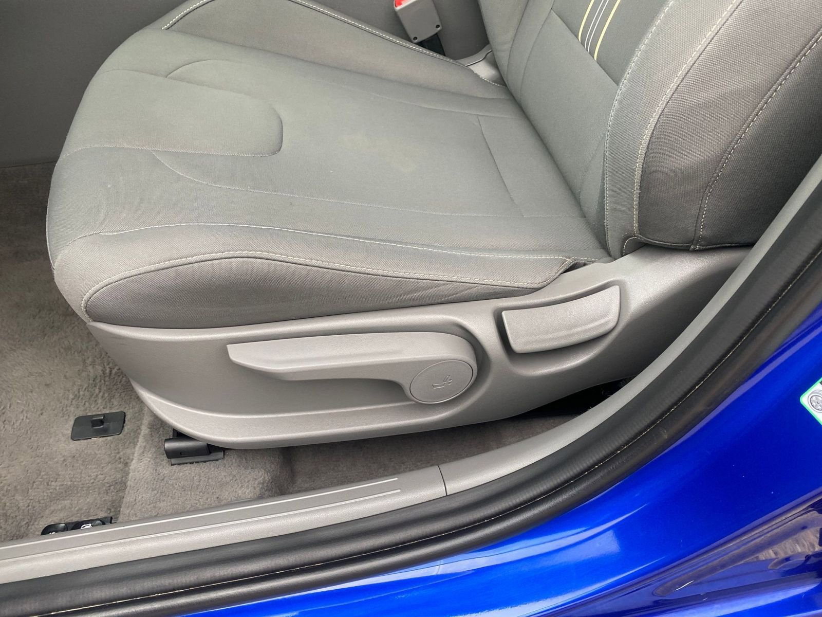 Thumbnail: 2025 Hyundai Elantra - 23