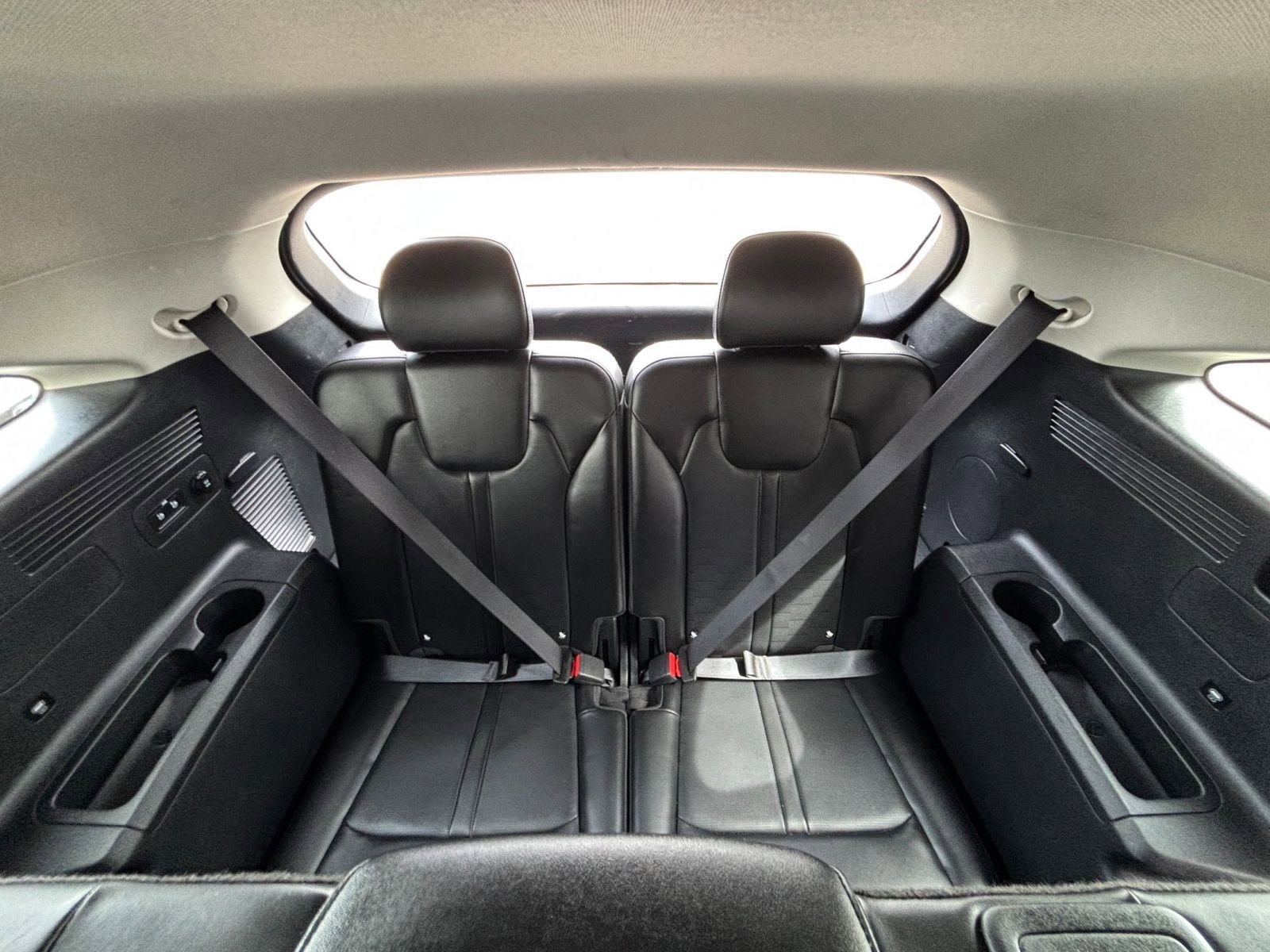 Thumbnail: 2024 Kia Sorento - 30