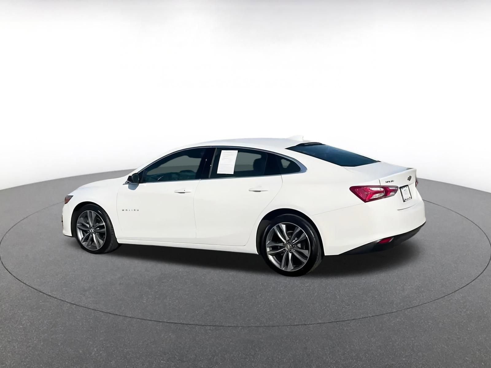 Thumbnail: 2024 Chevrolet Malibu - 10