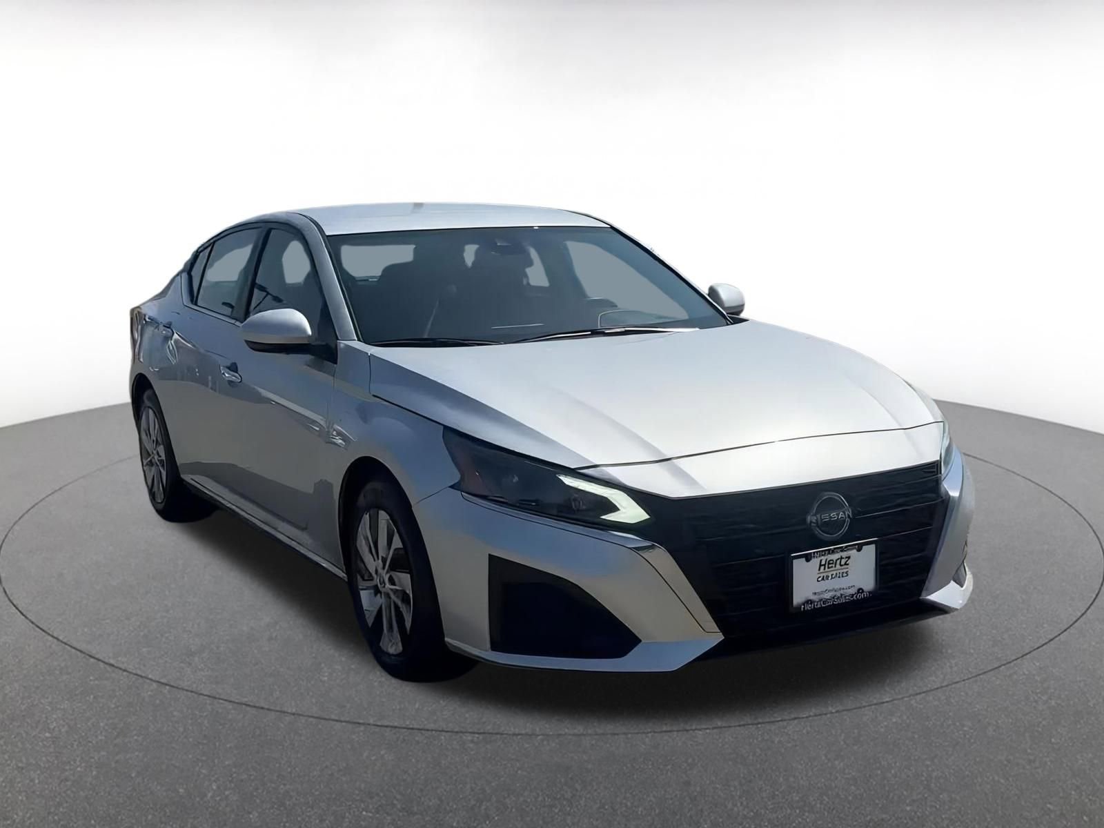 Thumbnail: 2023 Nissan Altima - 3
