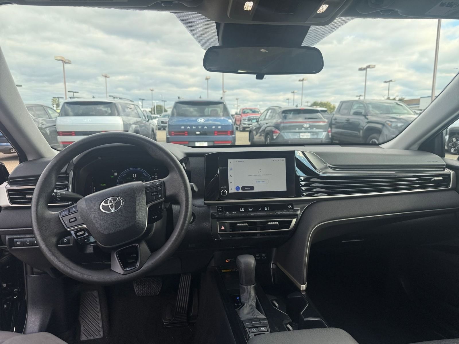 Thumbnail: 2025 Toyota Camry - 32