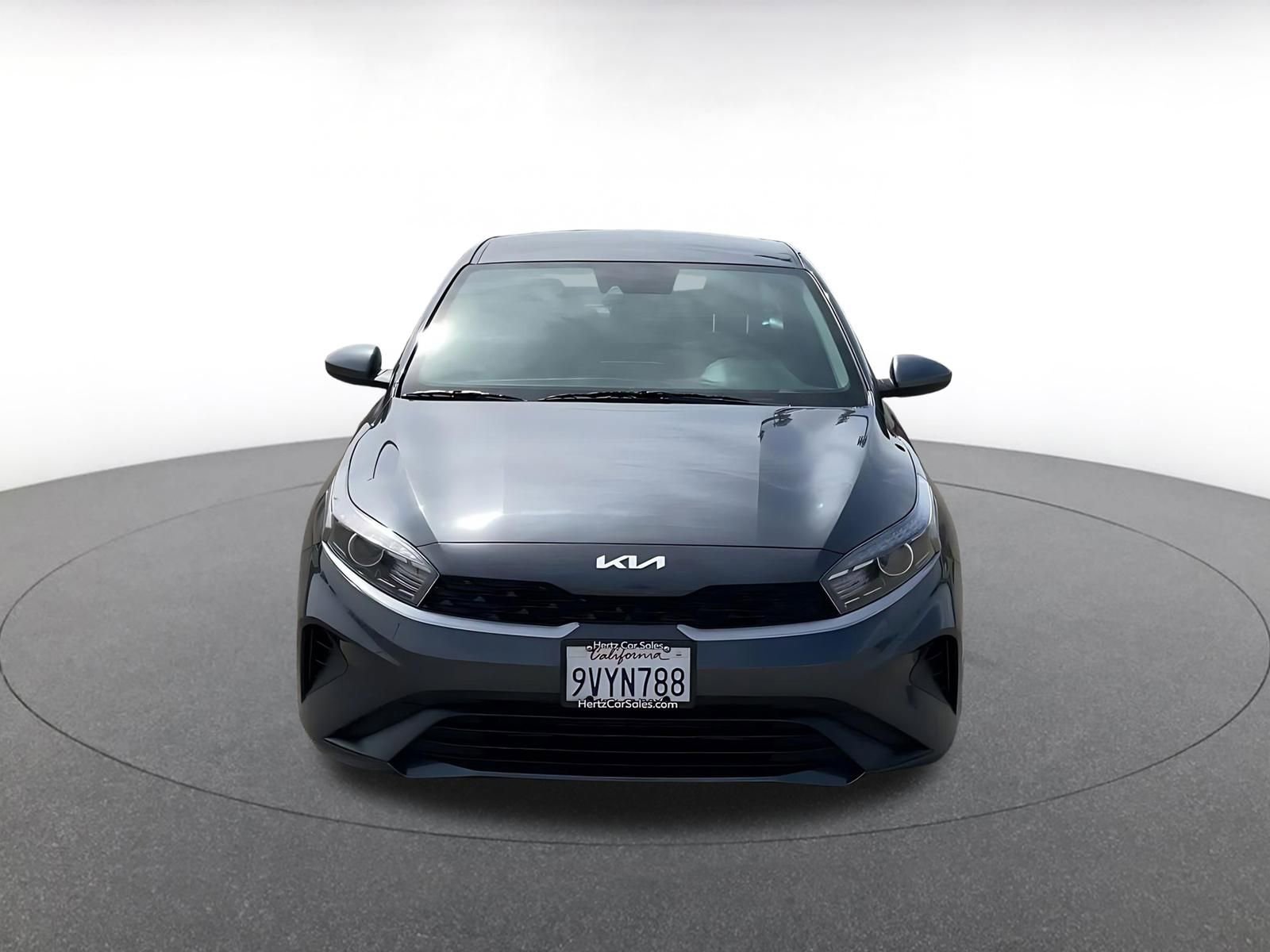 Thumbnail: 2024 Kia Forte - 4