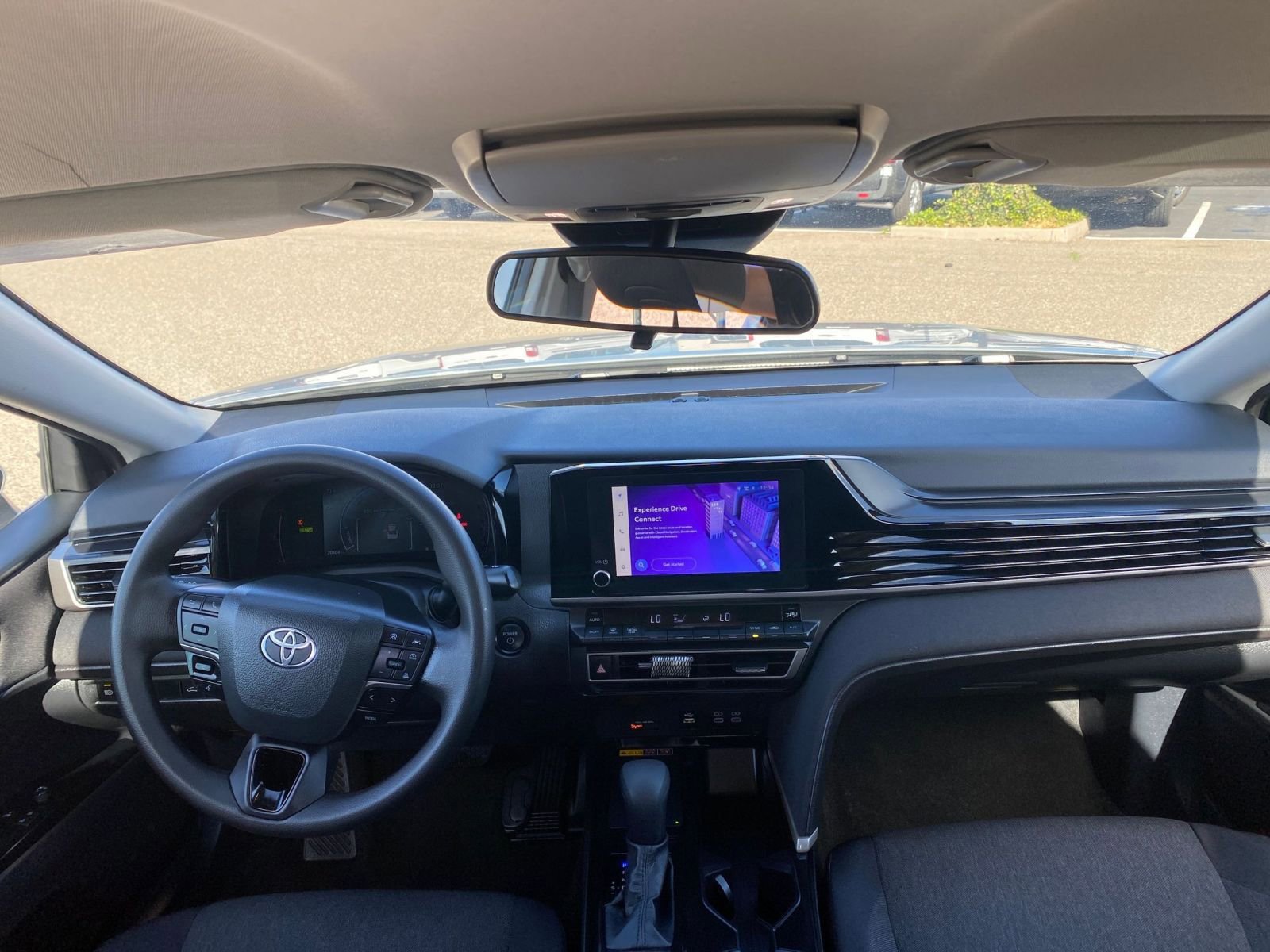 Thumbnail: 2025 Toyota Camry - 33