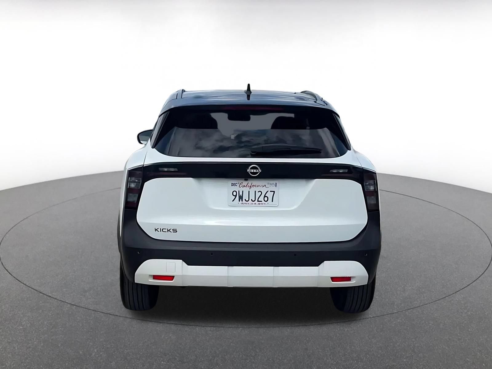 Thumbnail: 2026 Nissan Kicks - 12