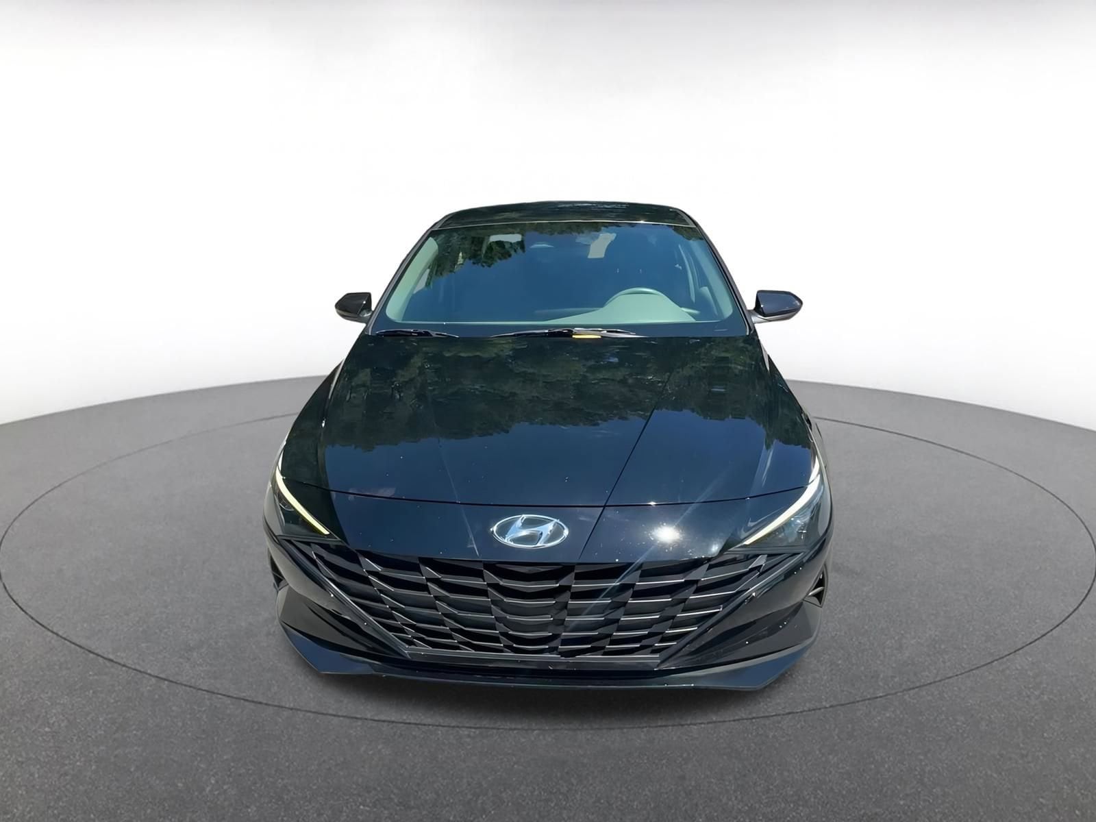 Thumbnail: 2023 Hyundai Elantra - 5