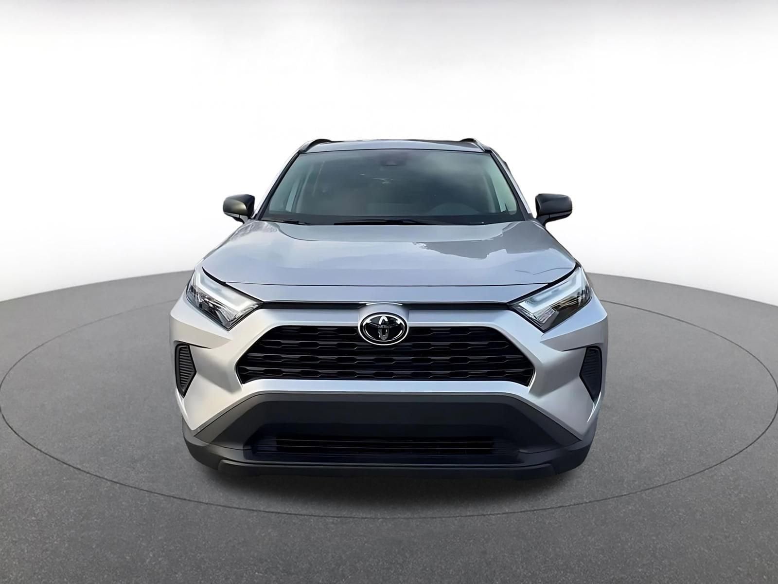 Thumbnail: 2025 Toyota RAV4 - 4