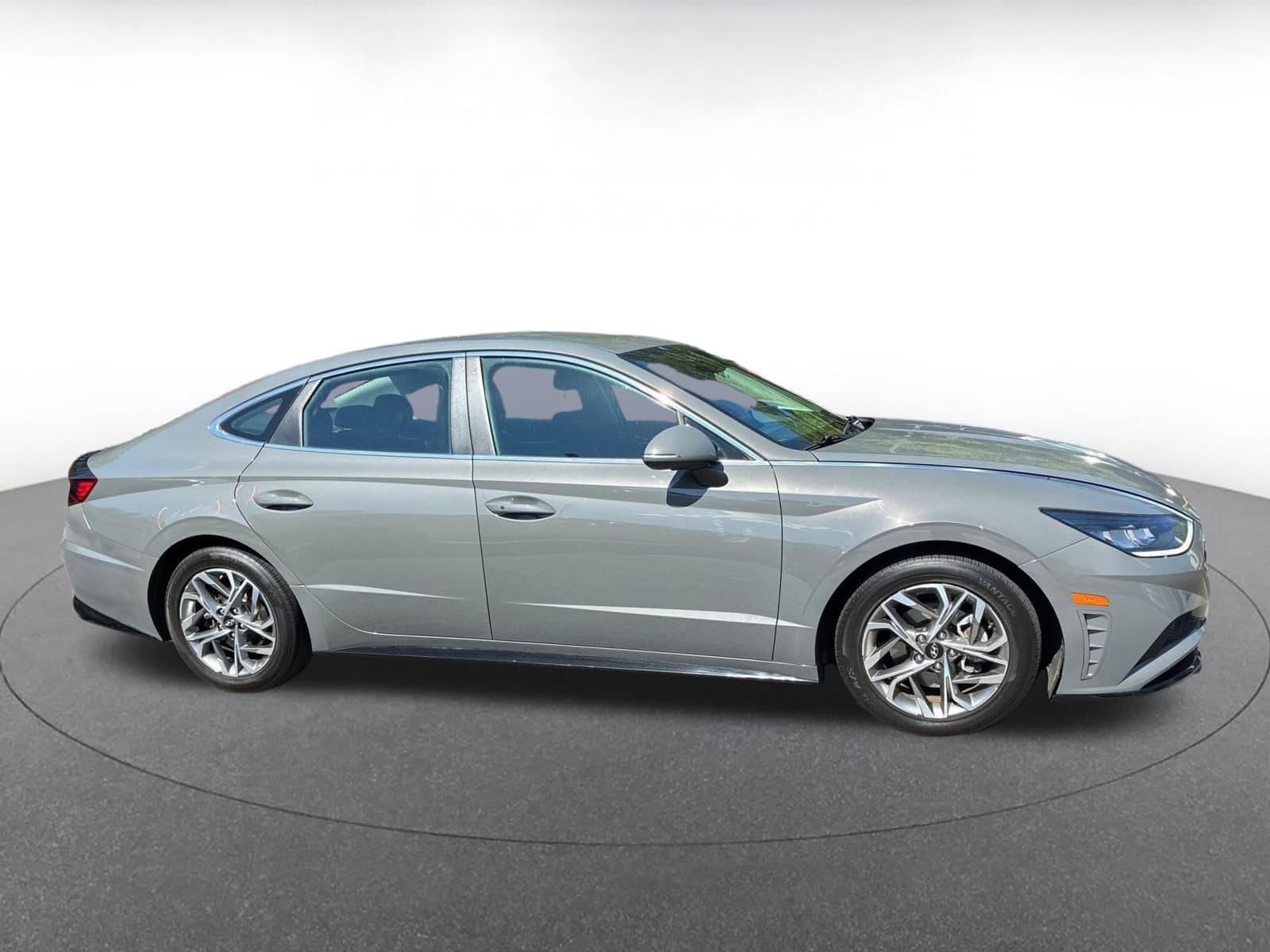 Thumbnail: 2021 Hyundai Sonata - 8