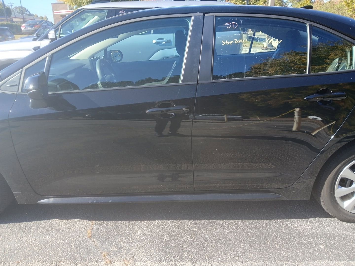 Thumbnail: 2025 Toyota Corolla - 4