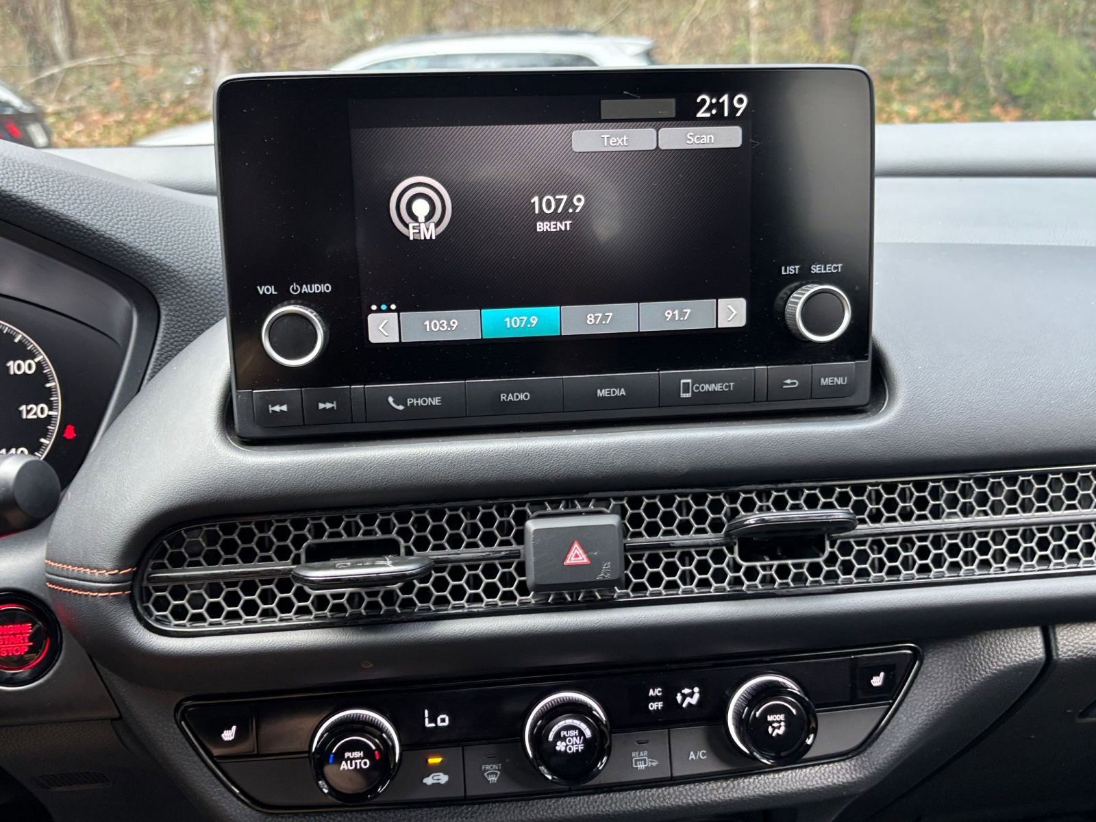 Thumbnail: 2025 Honda HR-V - 17