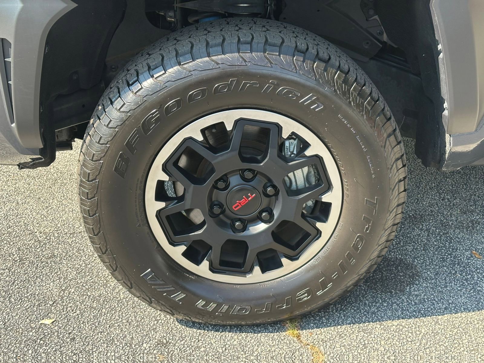 Thumbnail: 2024 Toyota Tacoma - 29
