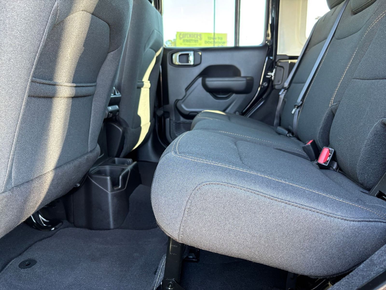 Thumbnail: 2025 Jeep Wrangler - 25