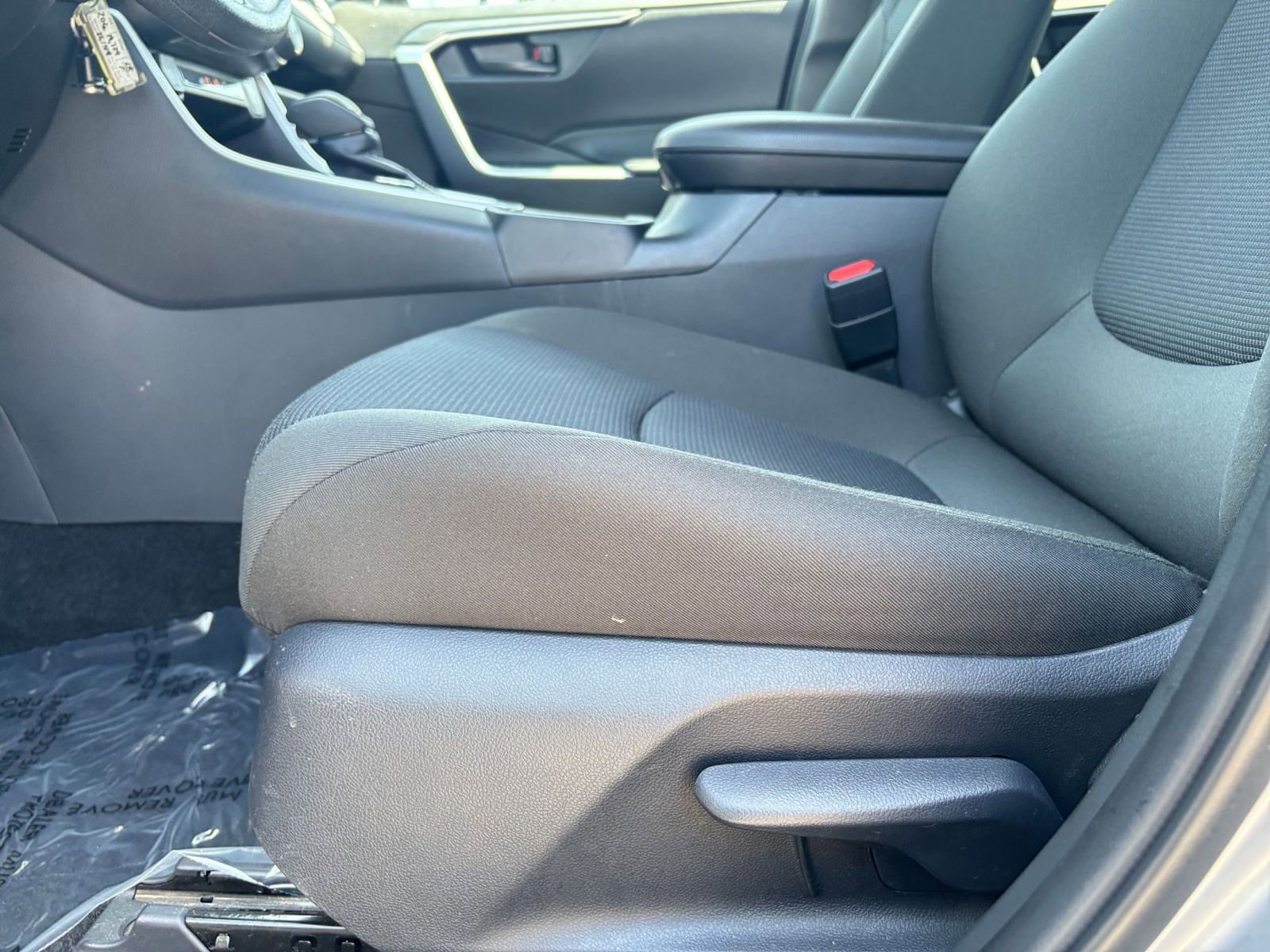 Thumbnail: 2025 Toyota RAV4 - 27