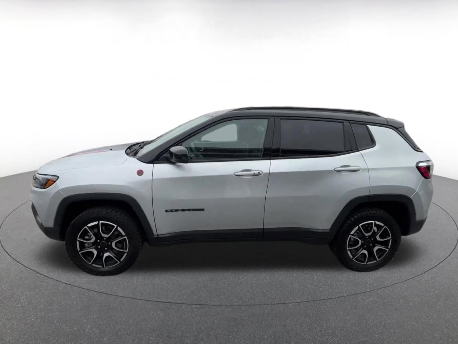 Thumbnail: 2025 Jeep Compass - 12