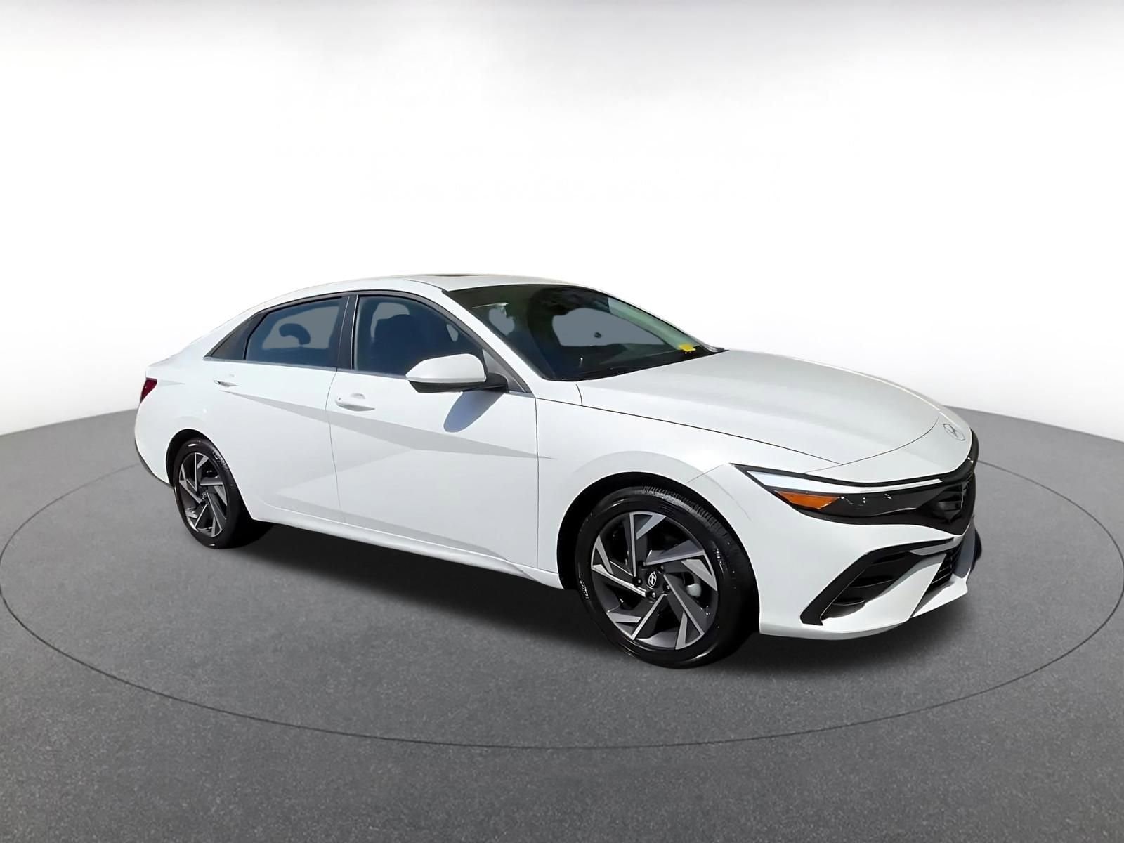 Thumbnail: 2025 Hyundai Elantra - 2