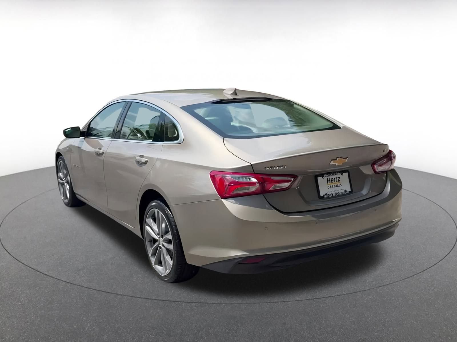 Thumbnail: 2024 Chevrolet Malibu - 11
