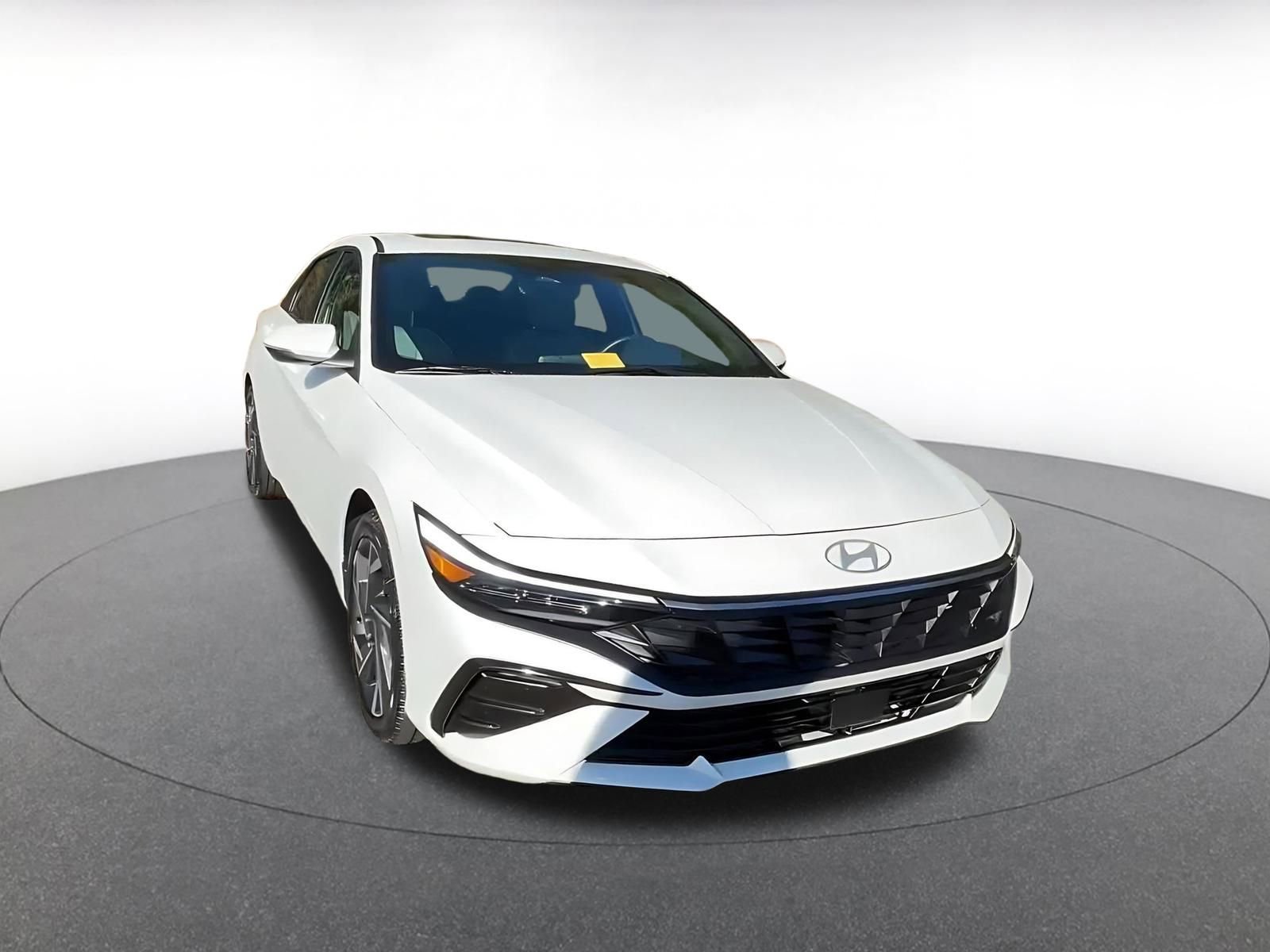 Thumbnail: 2025 Hyundai Elantra - 3