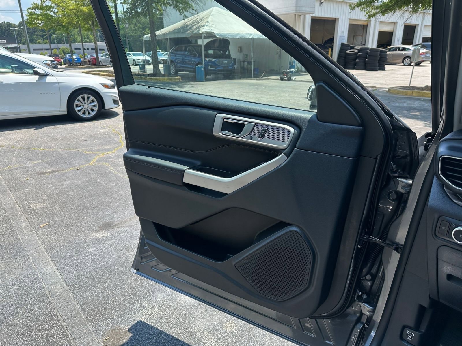 Thumbnail: 2024 Ford Explorer - 20