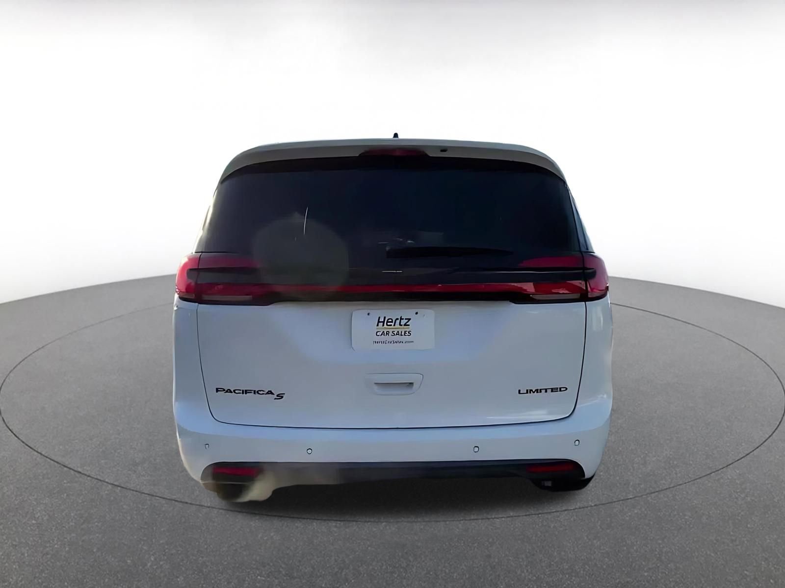 Thumbnail: 2025 Chrysler Pacifica - 12