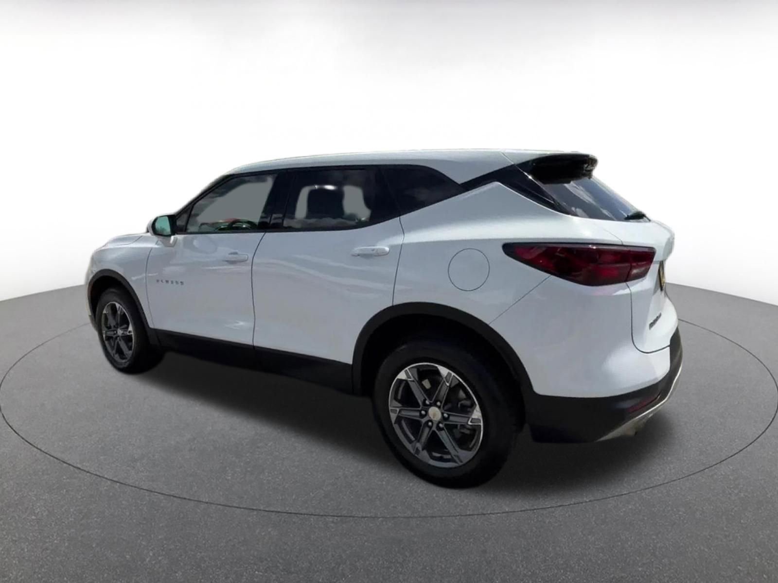 Thumbnail: 2024 Chevrolet Blazer - 10