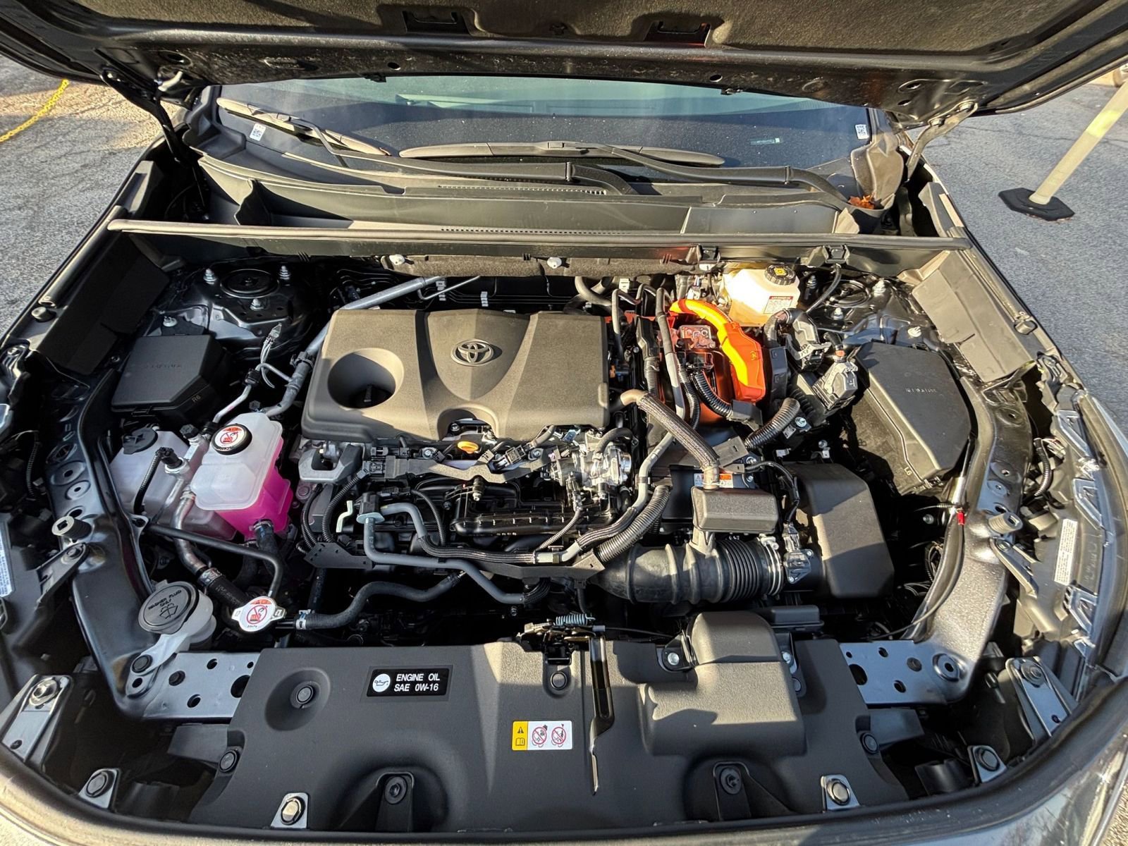 Thumbnail: 2025 Toyota RAV4 - 32