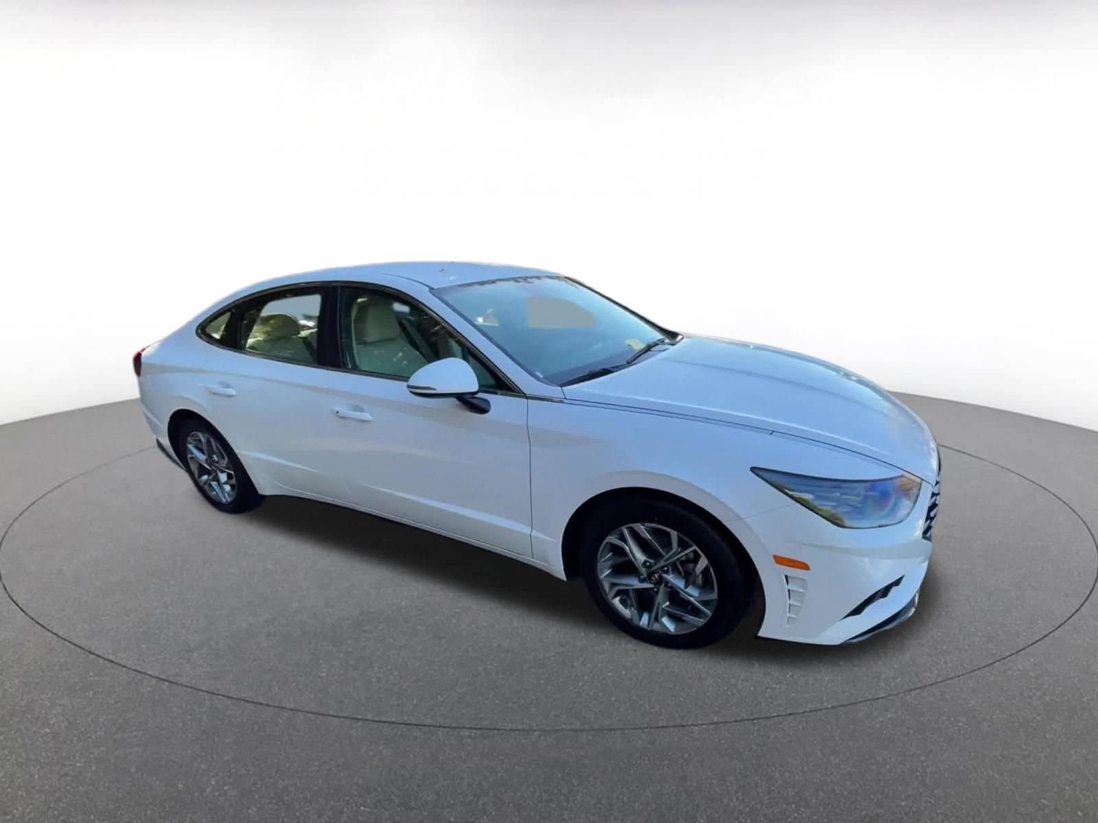 Thumbnail: 2023 Hyundai Sonata - 2