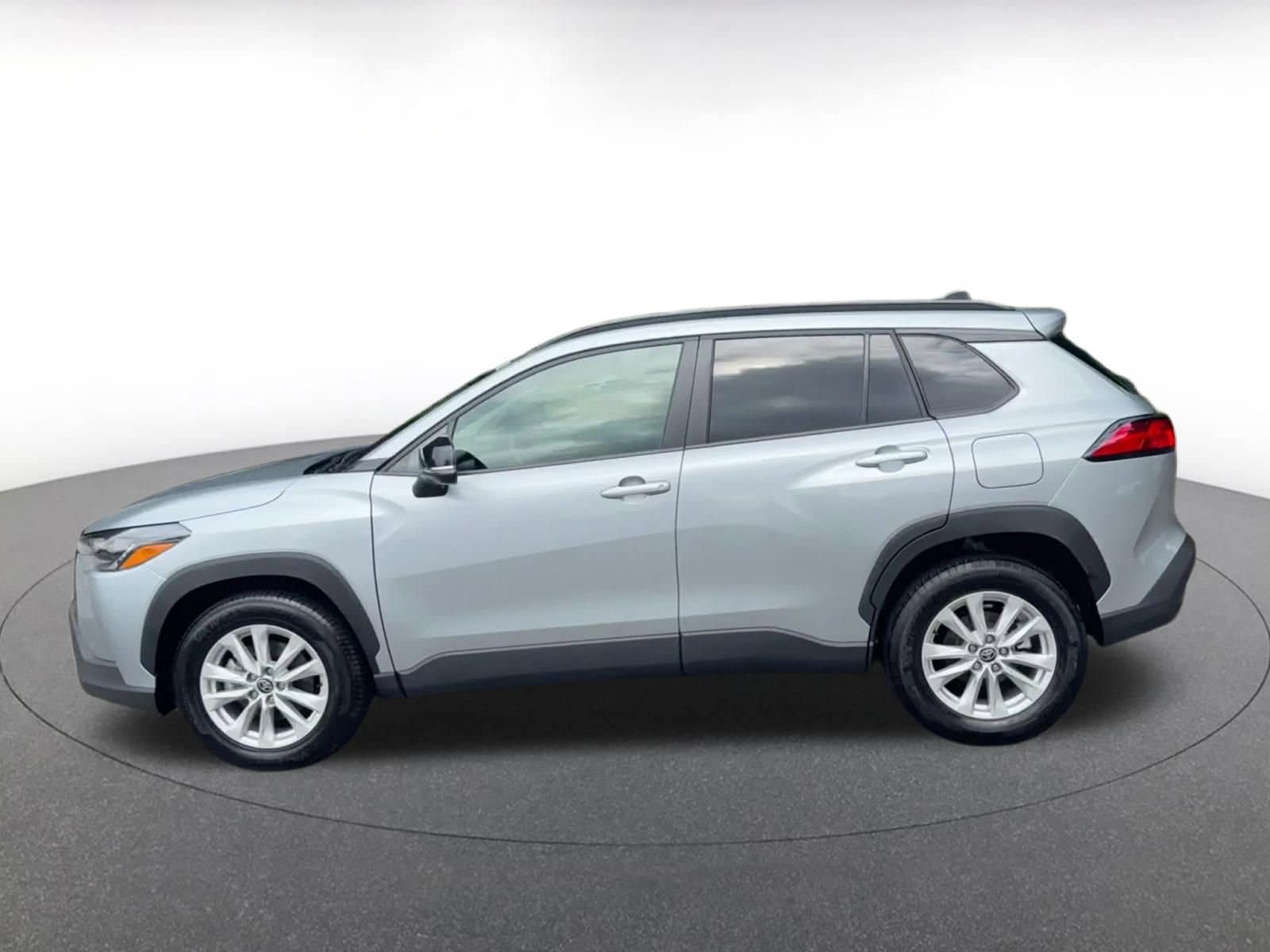 Thumbnail: 2025 Toyota Corolla Cross - 9