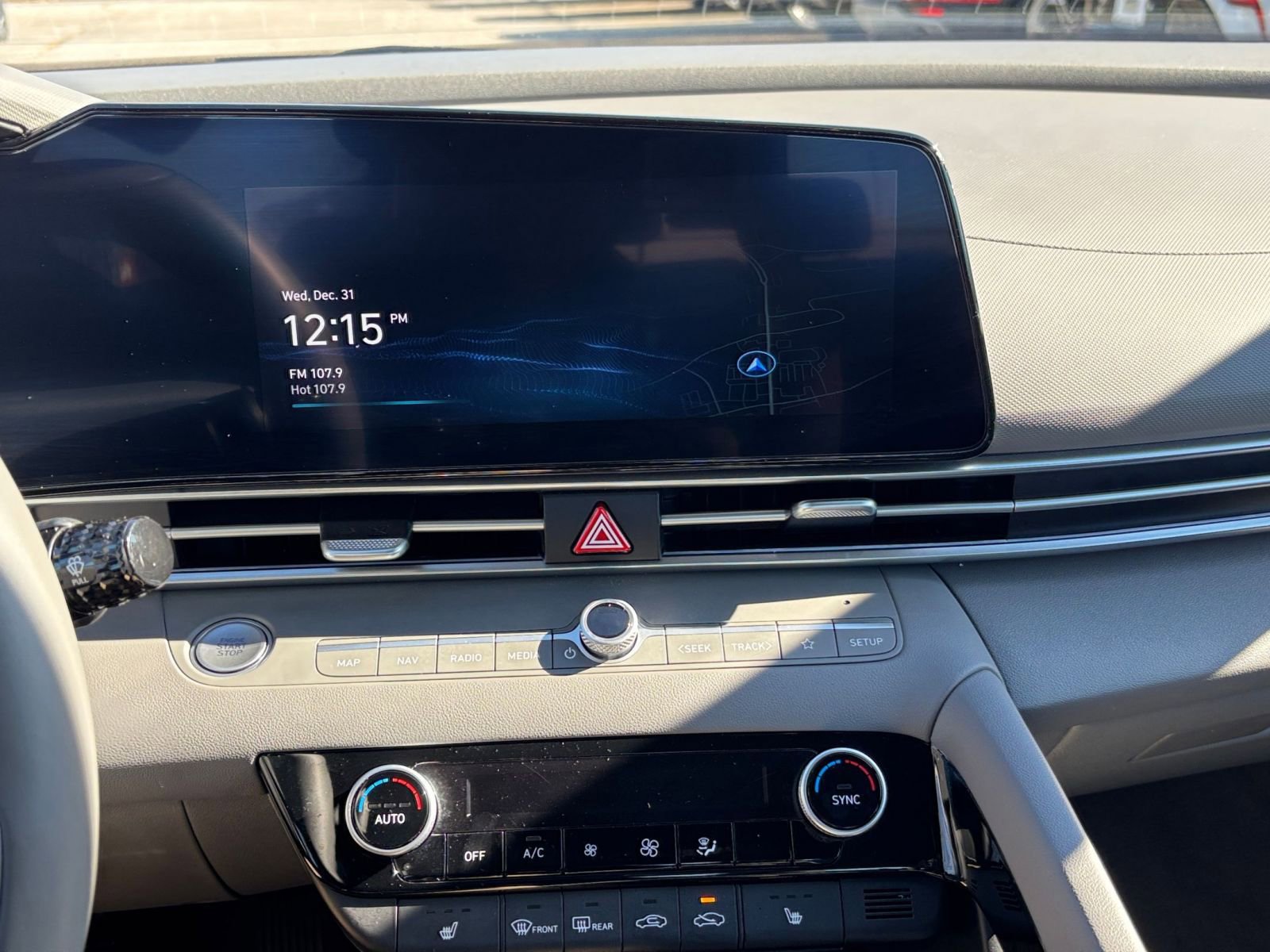 Thumbnail: 2025 Hyundai Elantra - 18