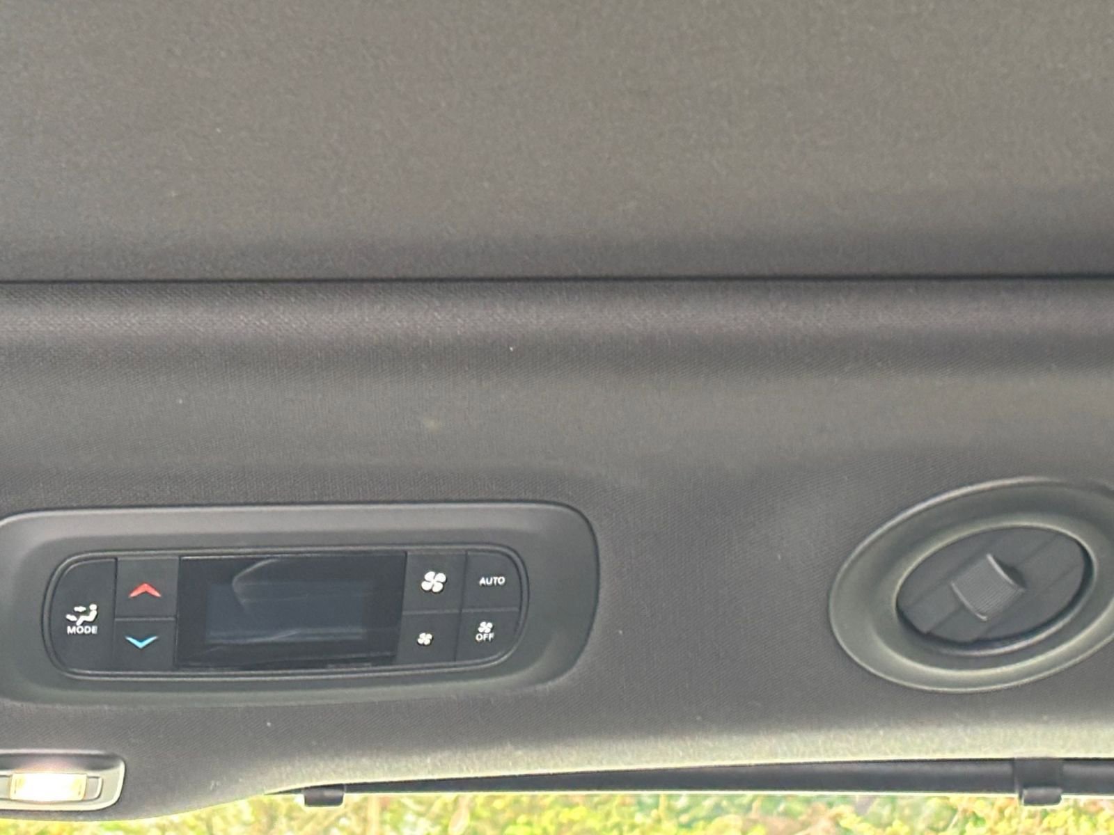 Thumbnail: 2025 Chrysler Pacifica - 24