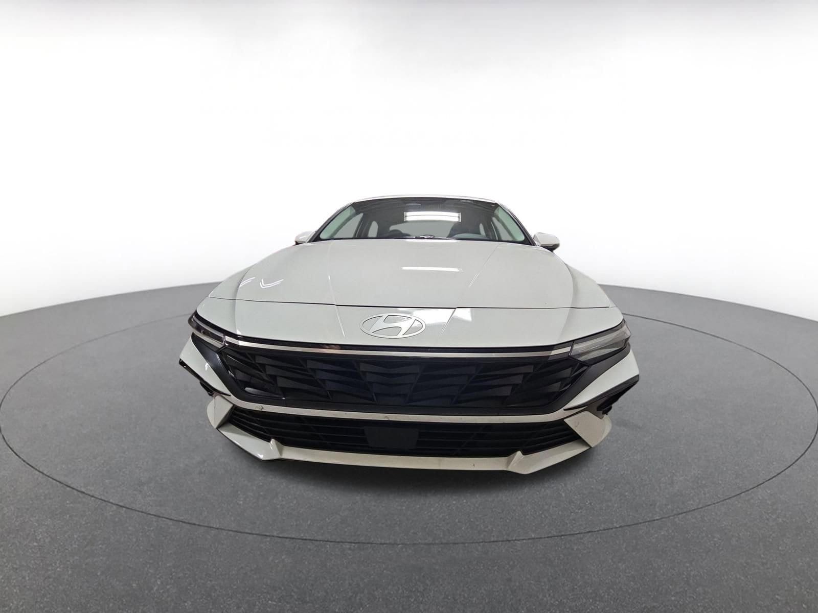 Thumbnail: 2025 Hyundai Elantra - 2