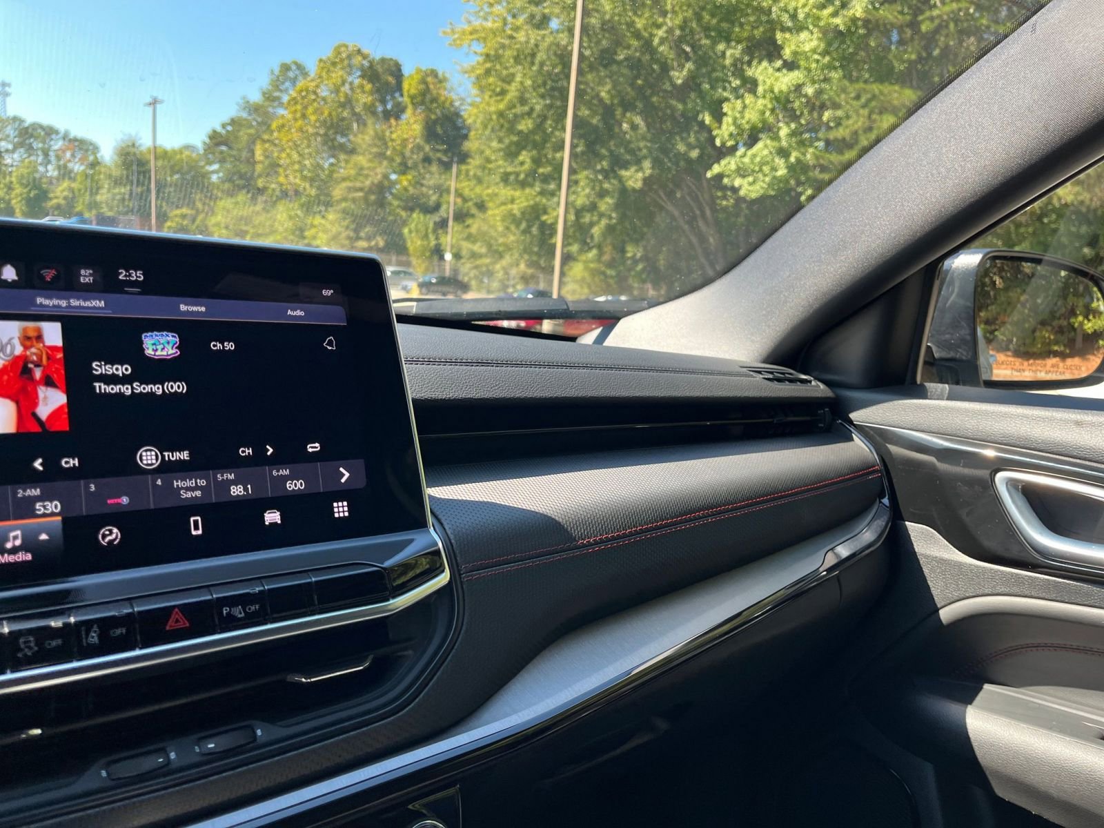 Thumbnail: 2025 Jeep Compass - 35