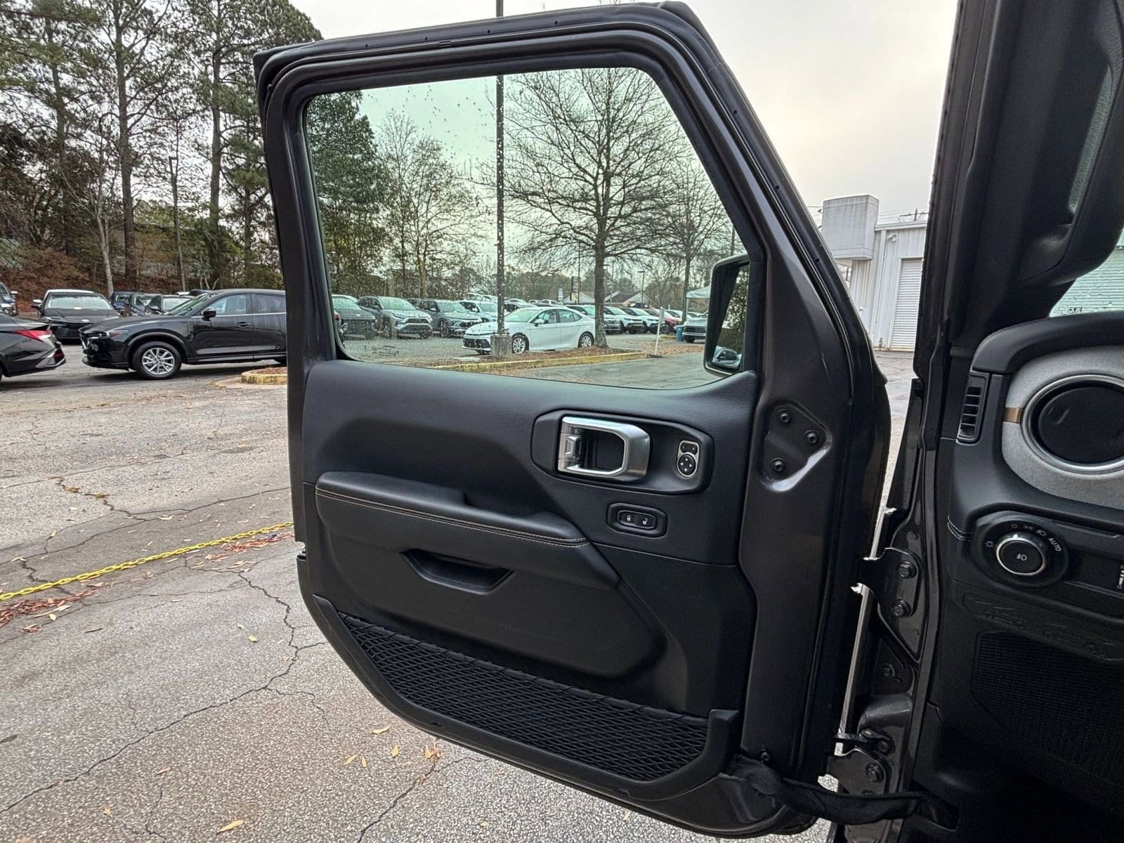 Thumbnail: 2025 Jeep Wrangler - 20