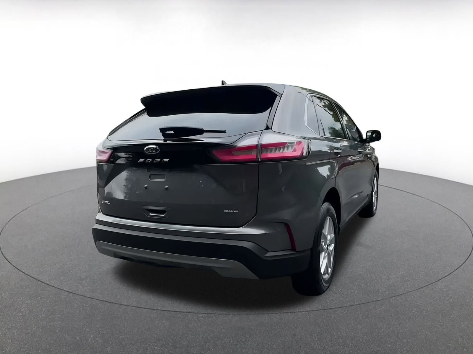 Thumbnail: 2024 Ford Edge - 14