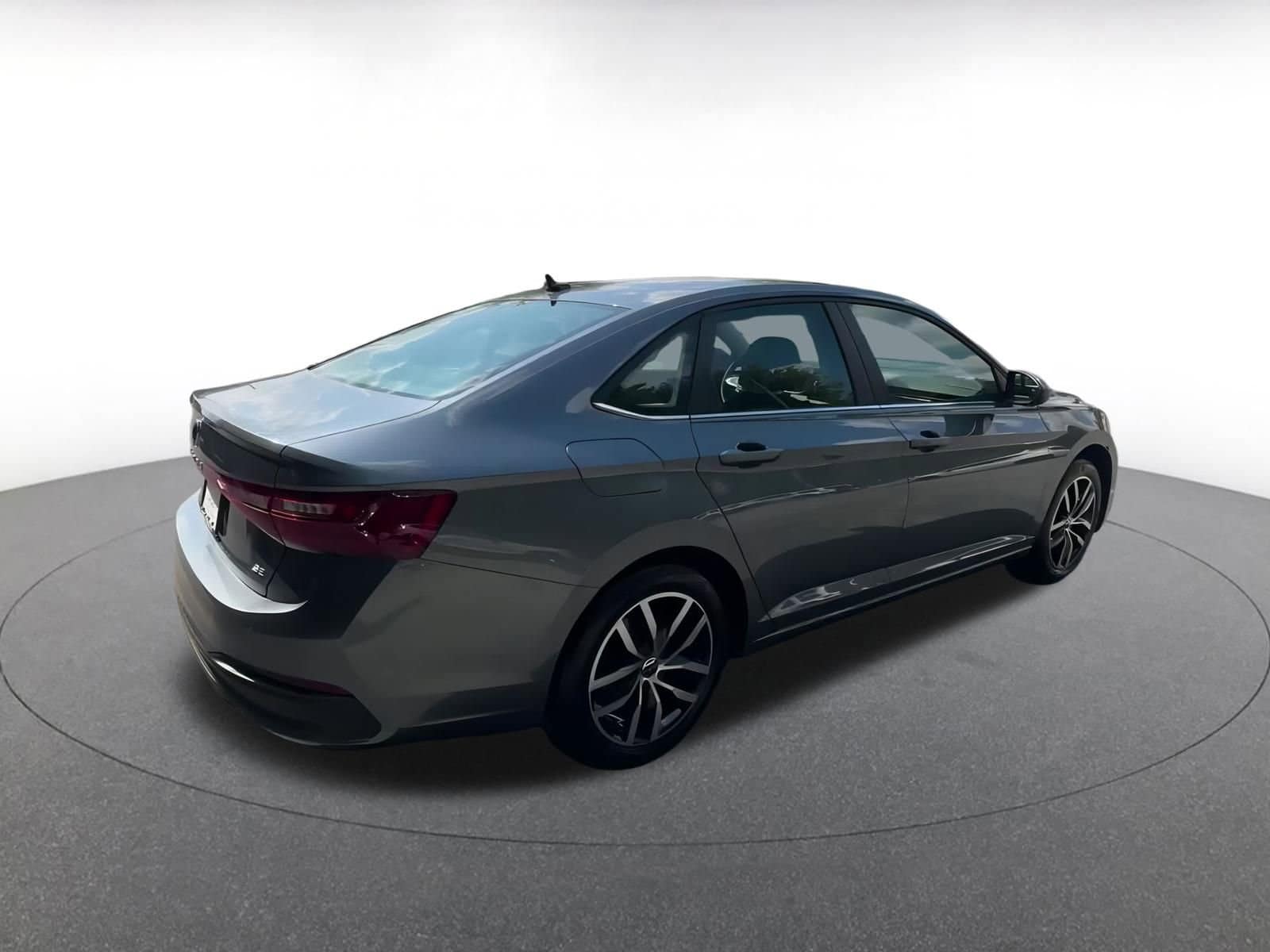 Thumbnail: 2025 Volkswagen Jetta - 14