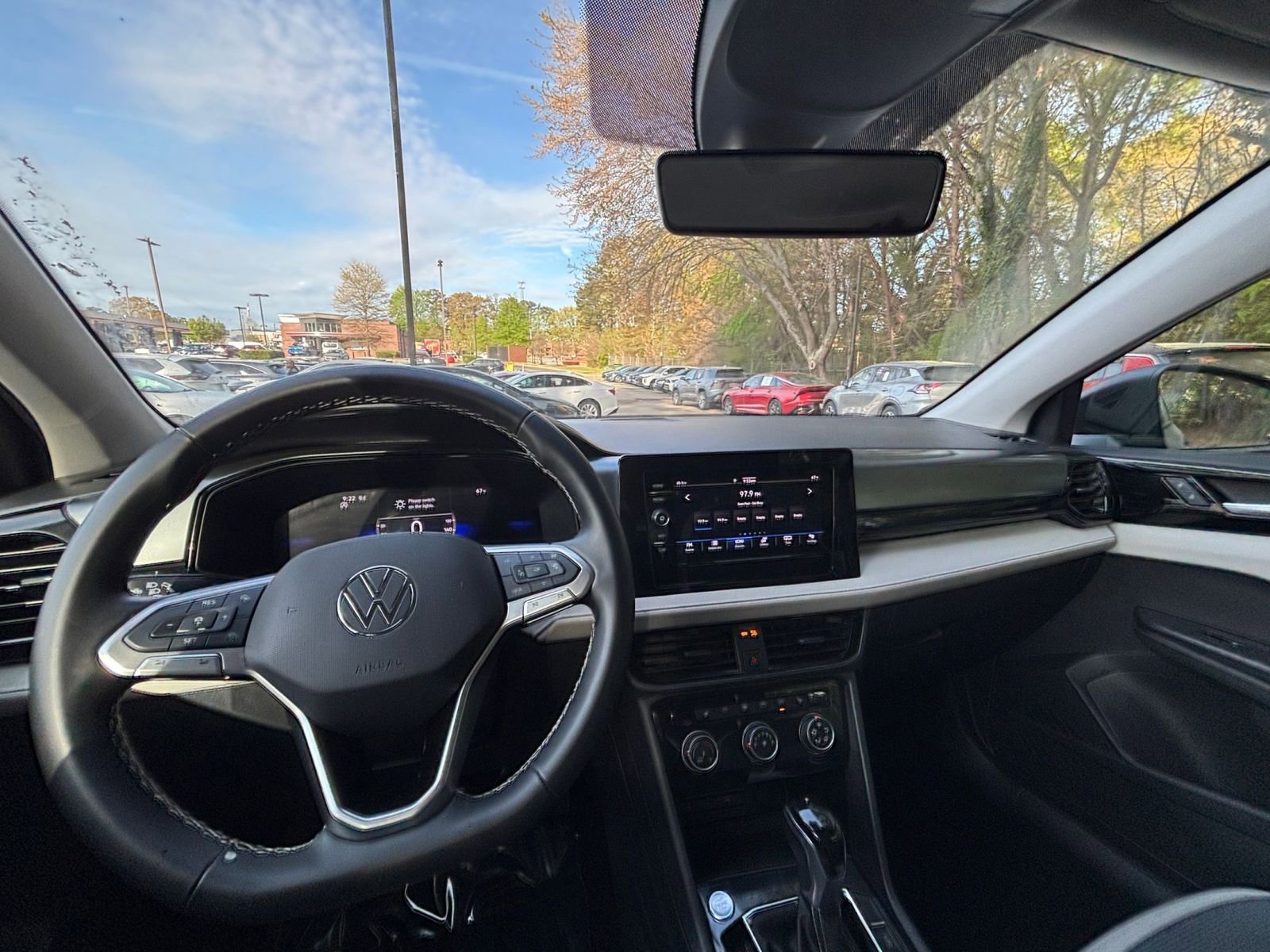 Thumbnail: 2025 Volkswagen Taos - 33