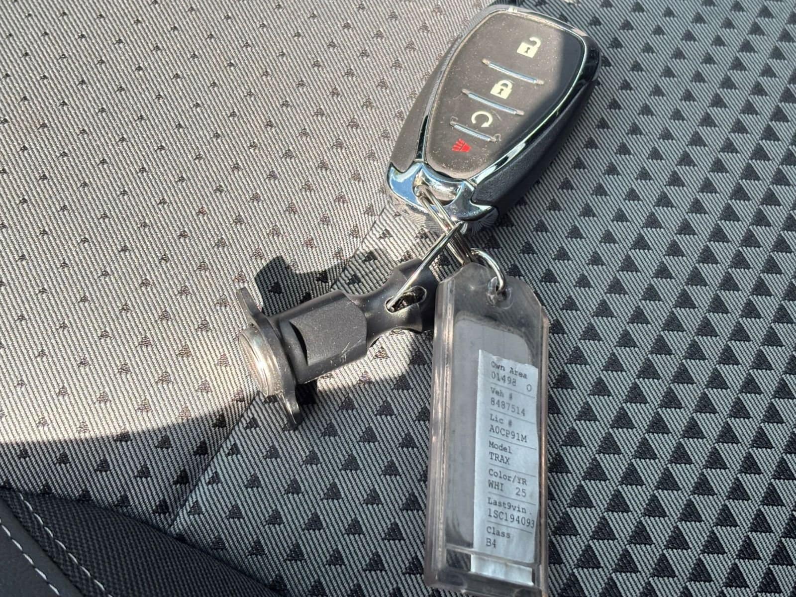 Thumbnail: 2025 Chevrolet Trax - 21