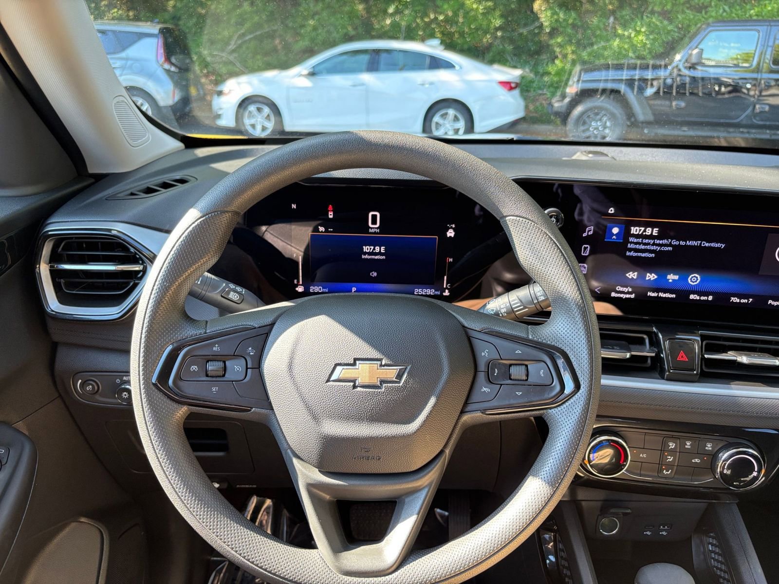 Thumbnail: 2025 Chevrolet TrailBlazer - 34